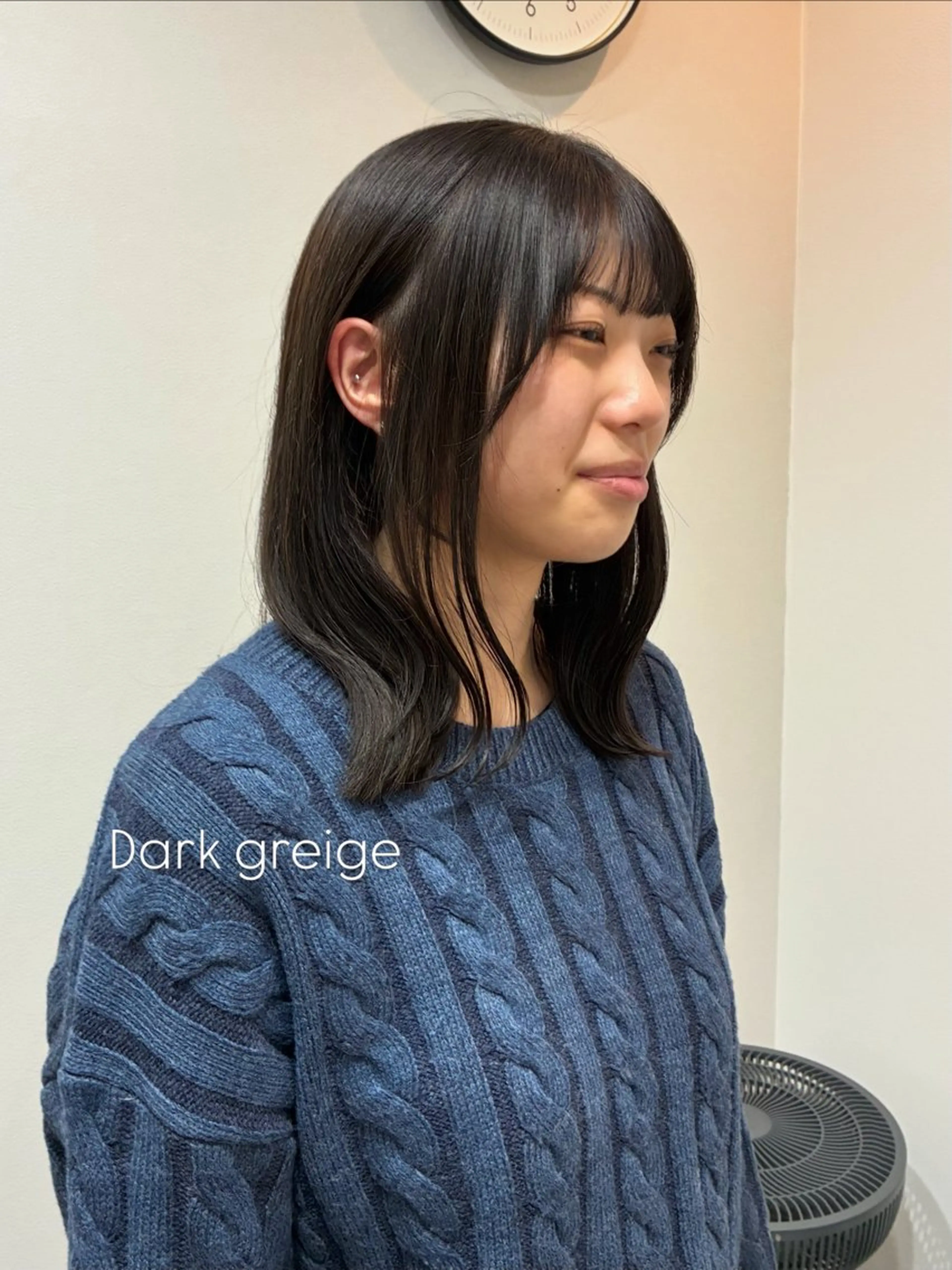 セミロング 柴田真衣 /透明感/ナチュラルのヘアスタイル