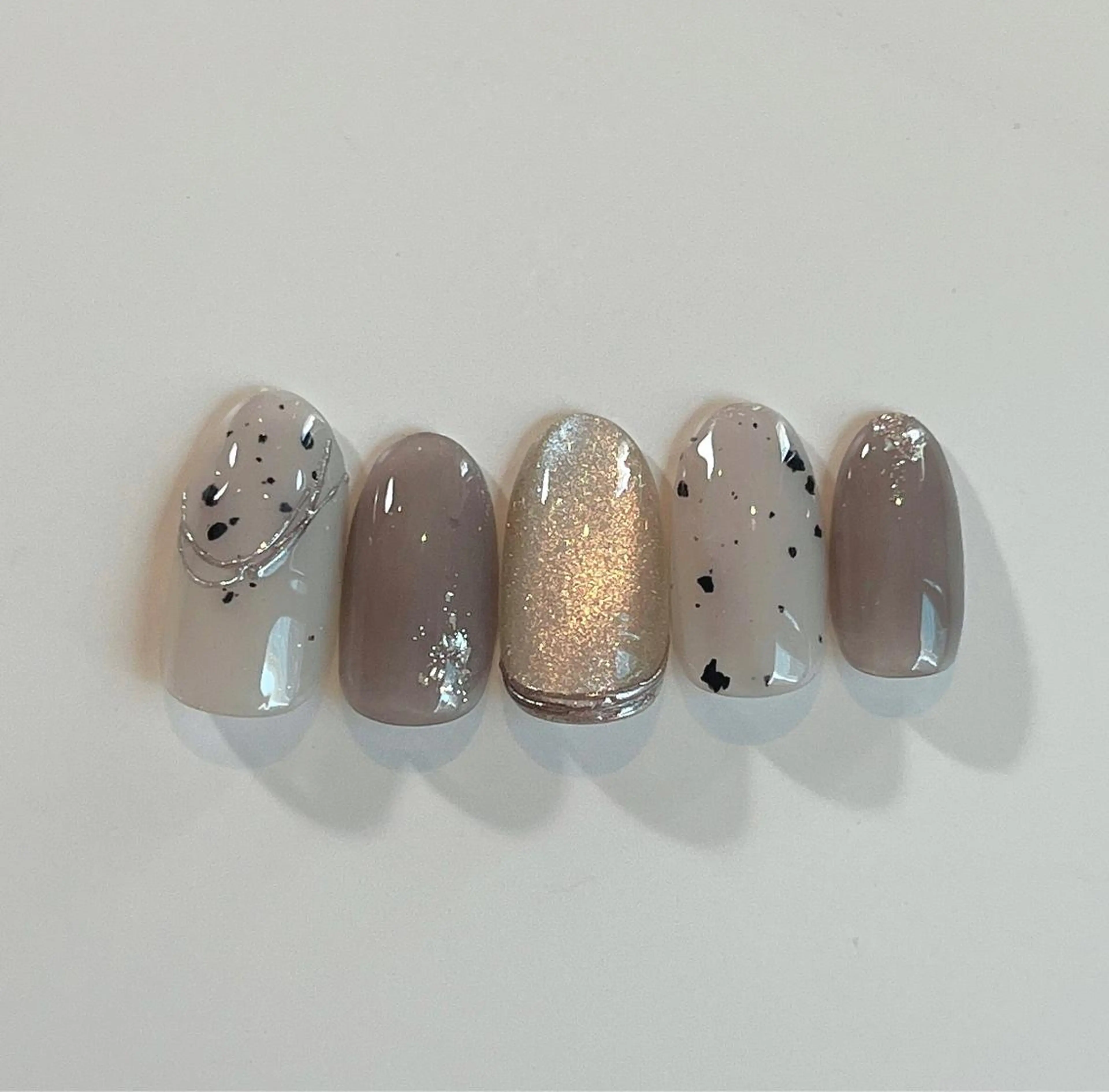 ネイル アートネイル シンプルネイル LI’A NAIL SALON所属・LIAnail MOEのネイルデザイン