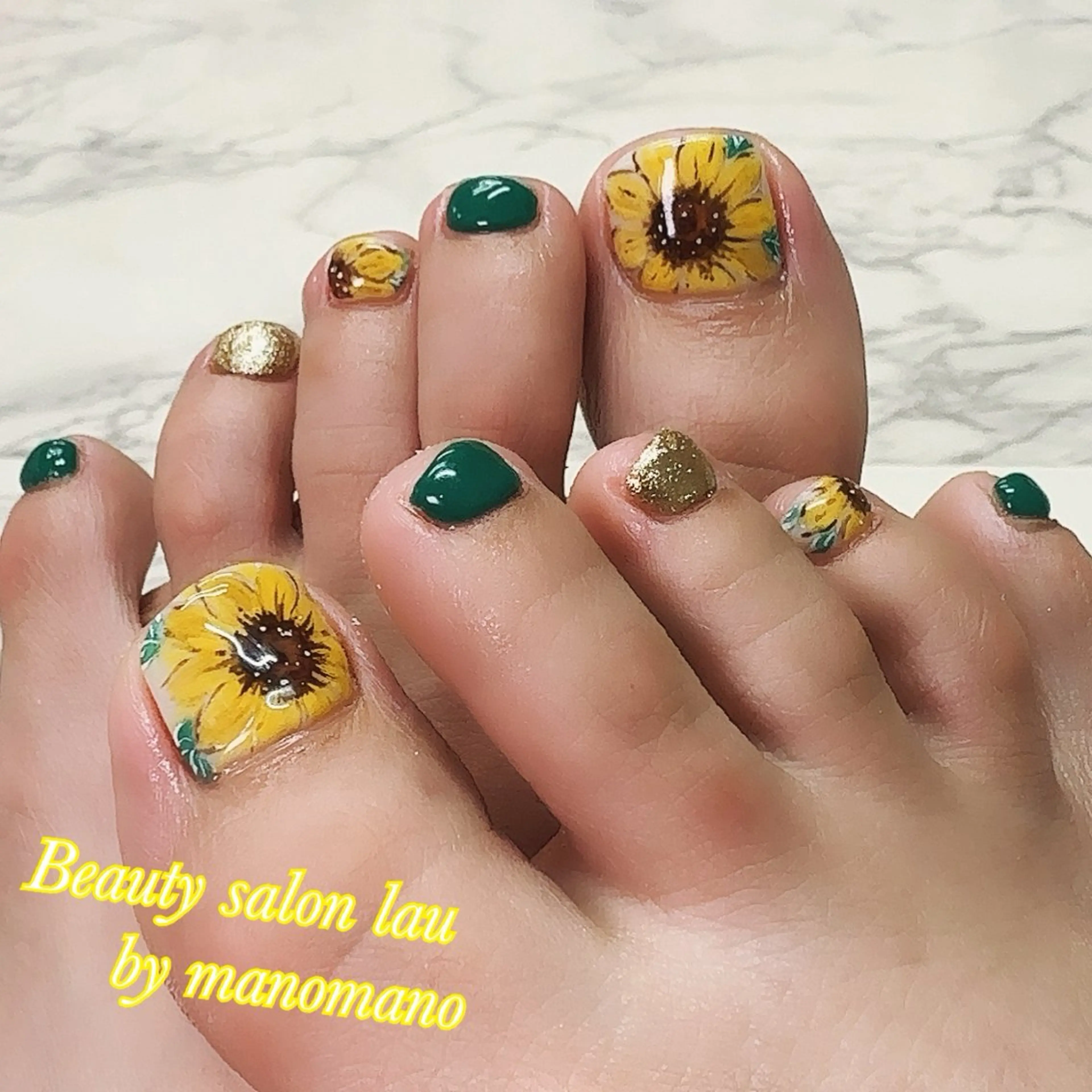 ネイル ラウバイマノマノ なかざとのネイルデザイン