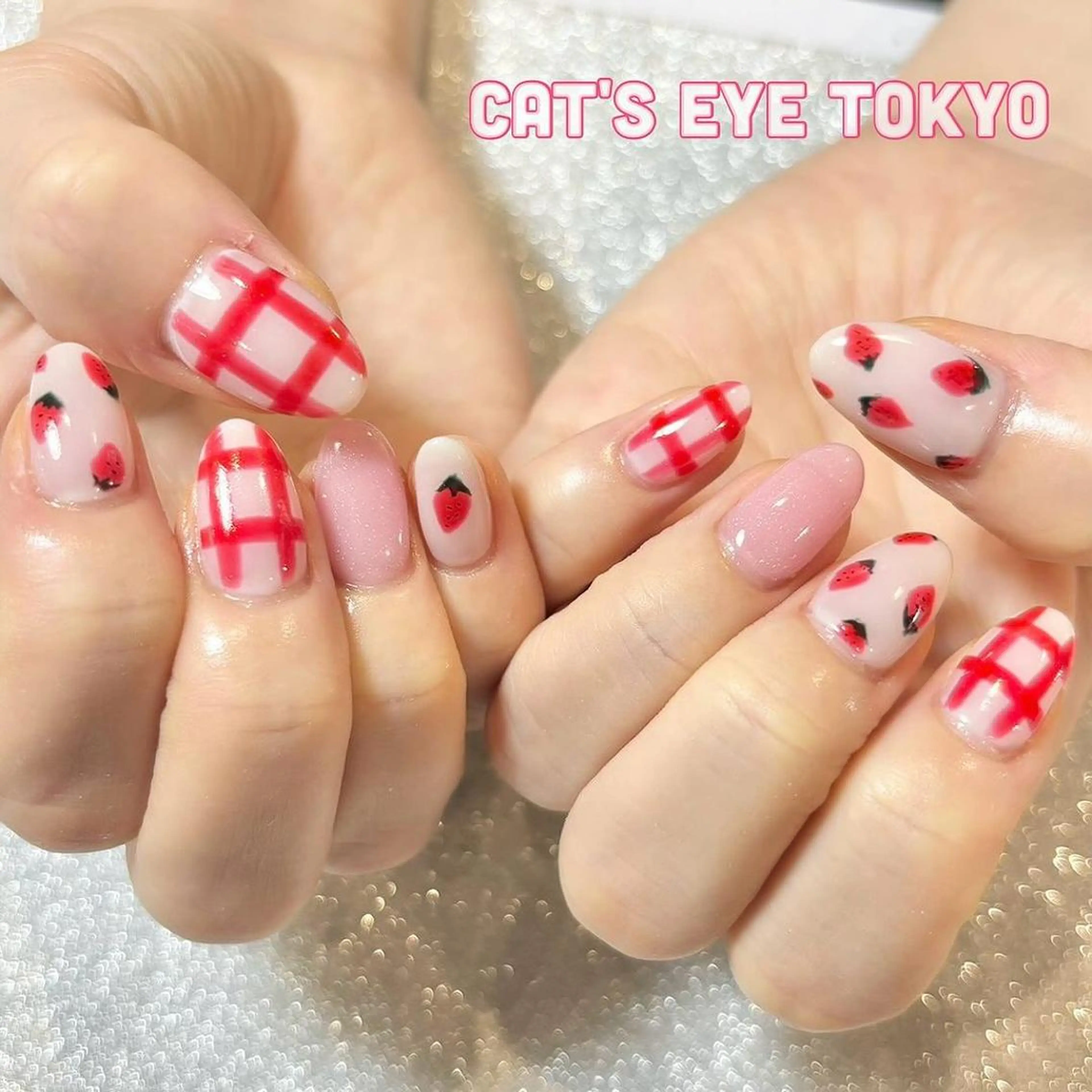 ネイル アートネイル ジェルネイル マグネットネイル ミラーネイル 持ち込み Cat's eye TOKYO 新宿店のネイルデザイン