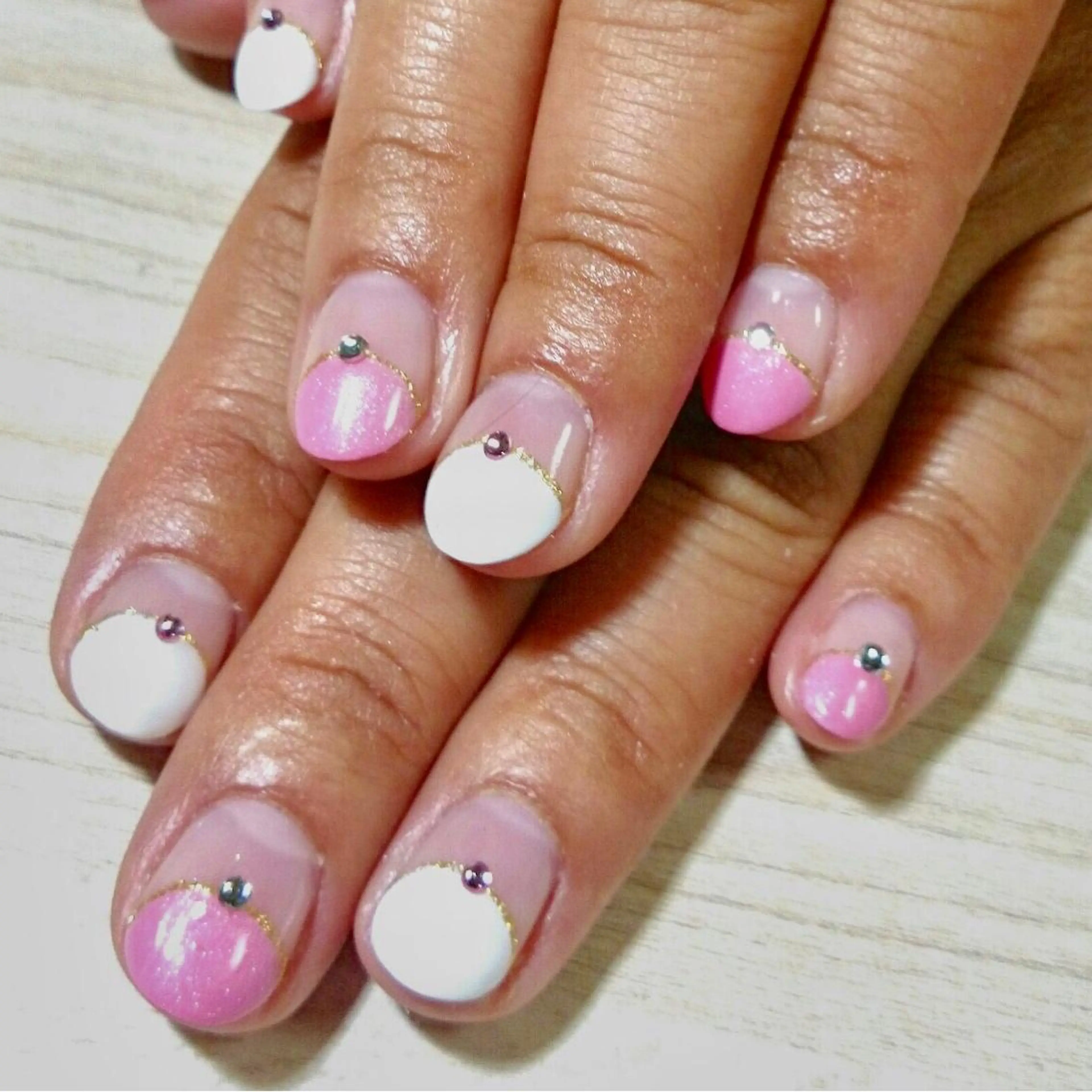 ネイル フレンチネイル 安藤 Charlotteのネイルデザイン