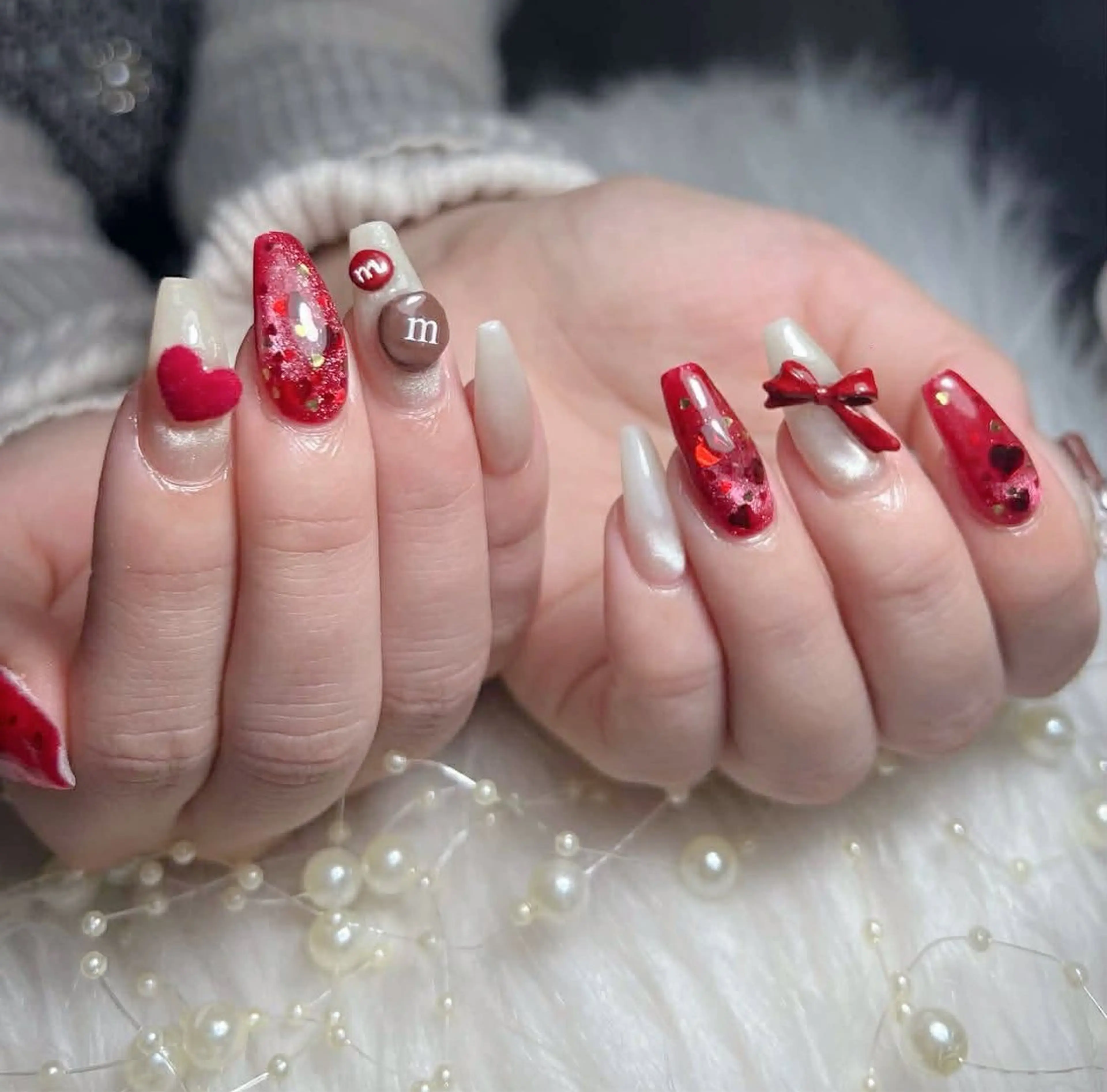 ネイル チークネイル フレンチネイル グラデーション キラキラネイル マグネットネイル ハンドネイル LilyLala Nailsalonのネイルデザイン