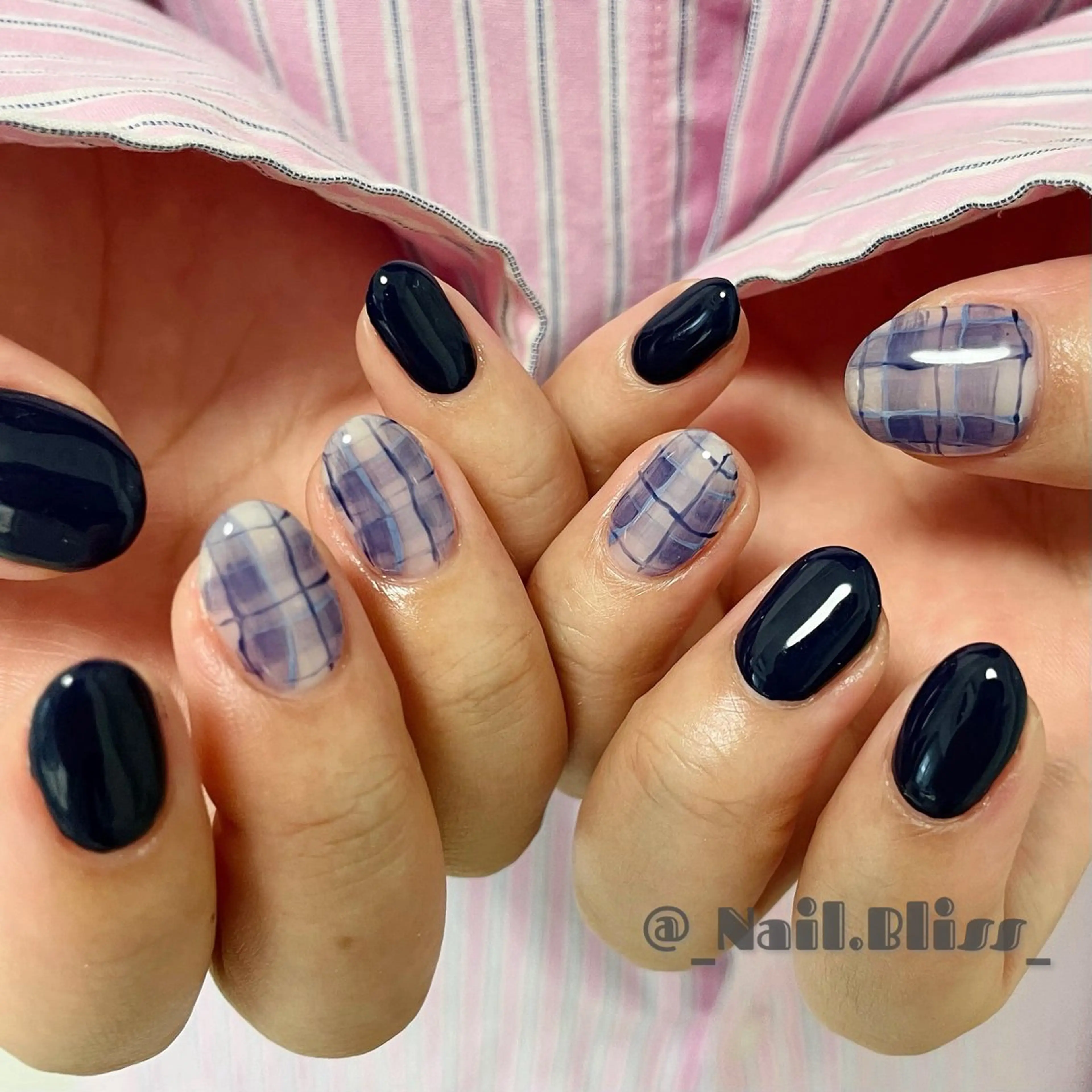 ネイル ネイビー ハンドネイル NAIL BLISSのネイルデザイン