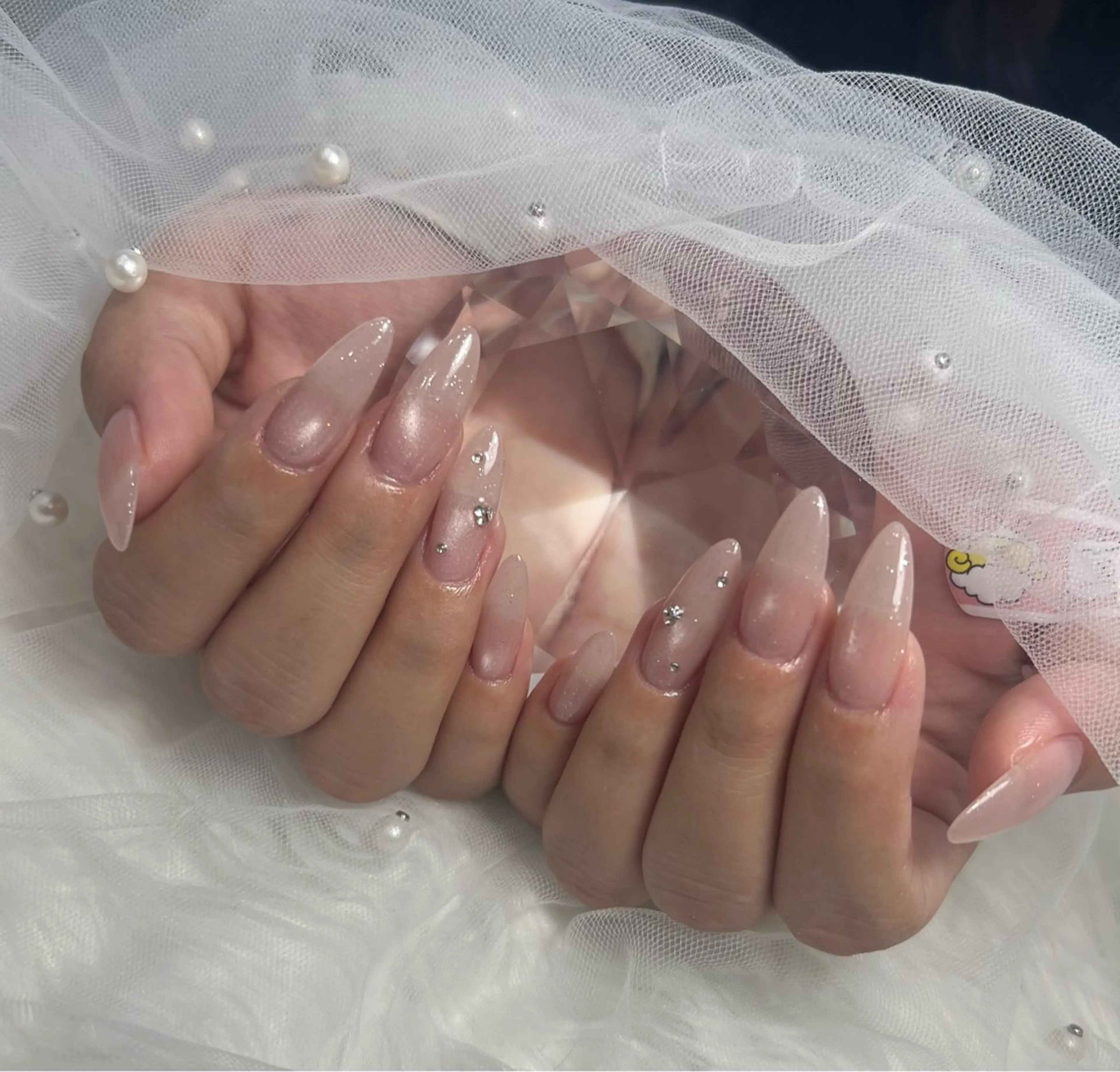 ネイル フラッシュネイル フラッシュマグ ハンドネイル pyuna. nailのネイルデザイン