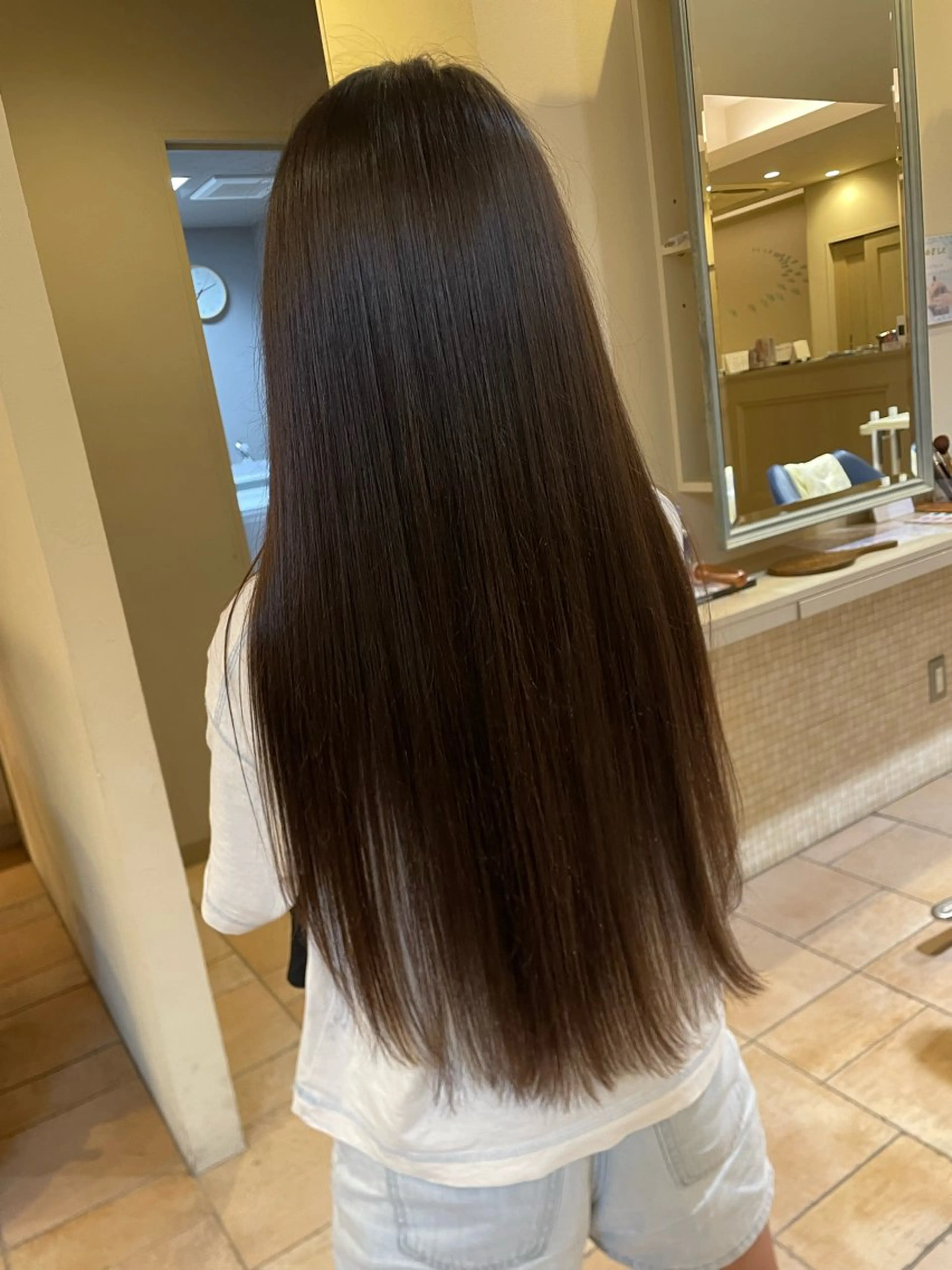 ロング キッズ 谷岡 絵美のヘアスタイル