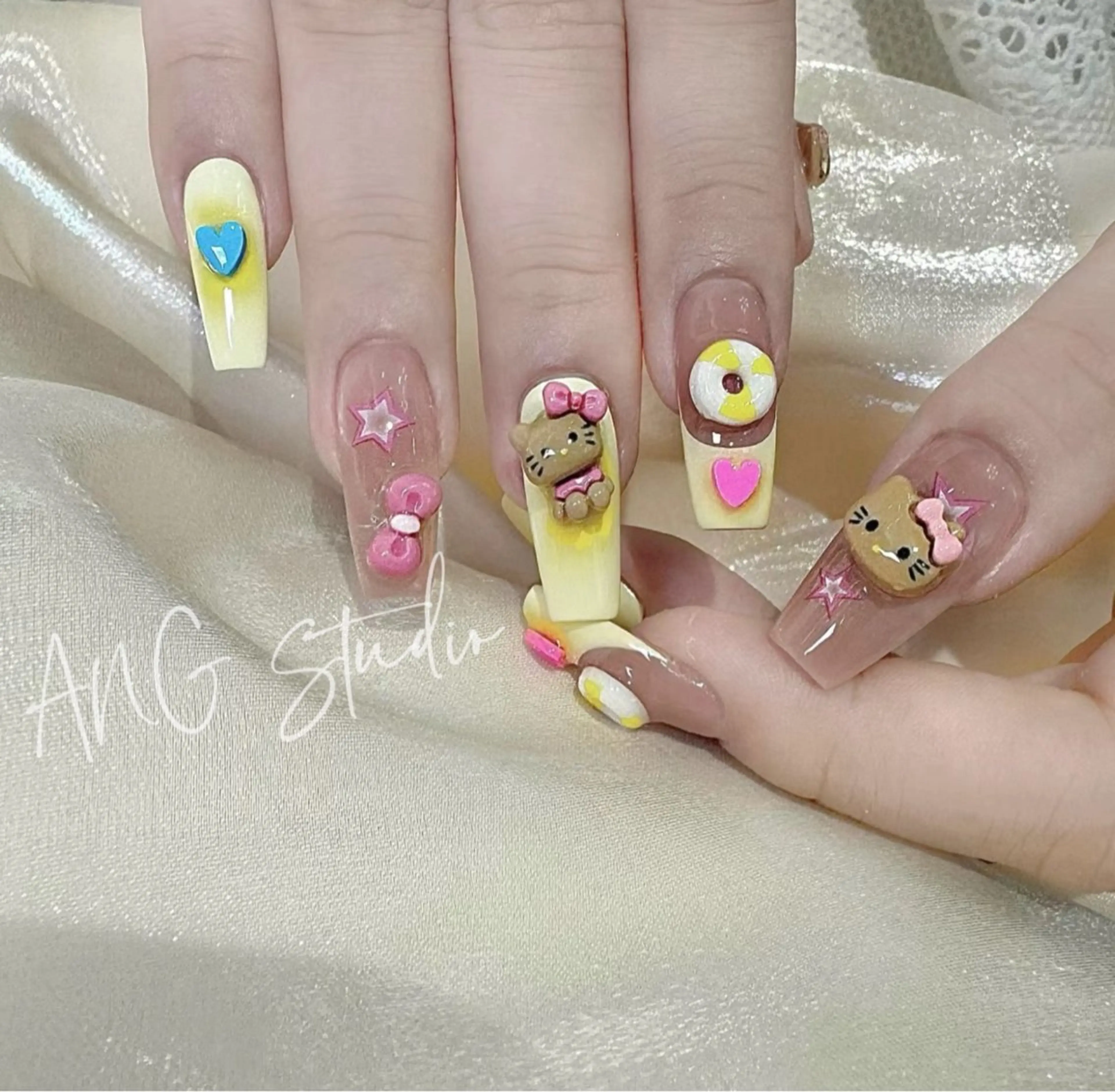 ネイル ハンドネイル ハンドケア ANG Studioのネイルデザイン