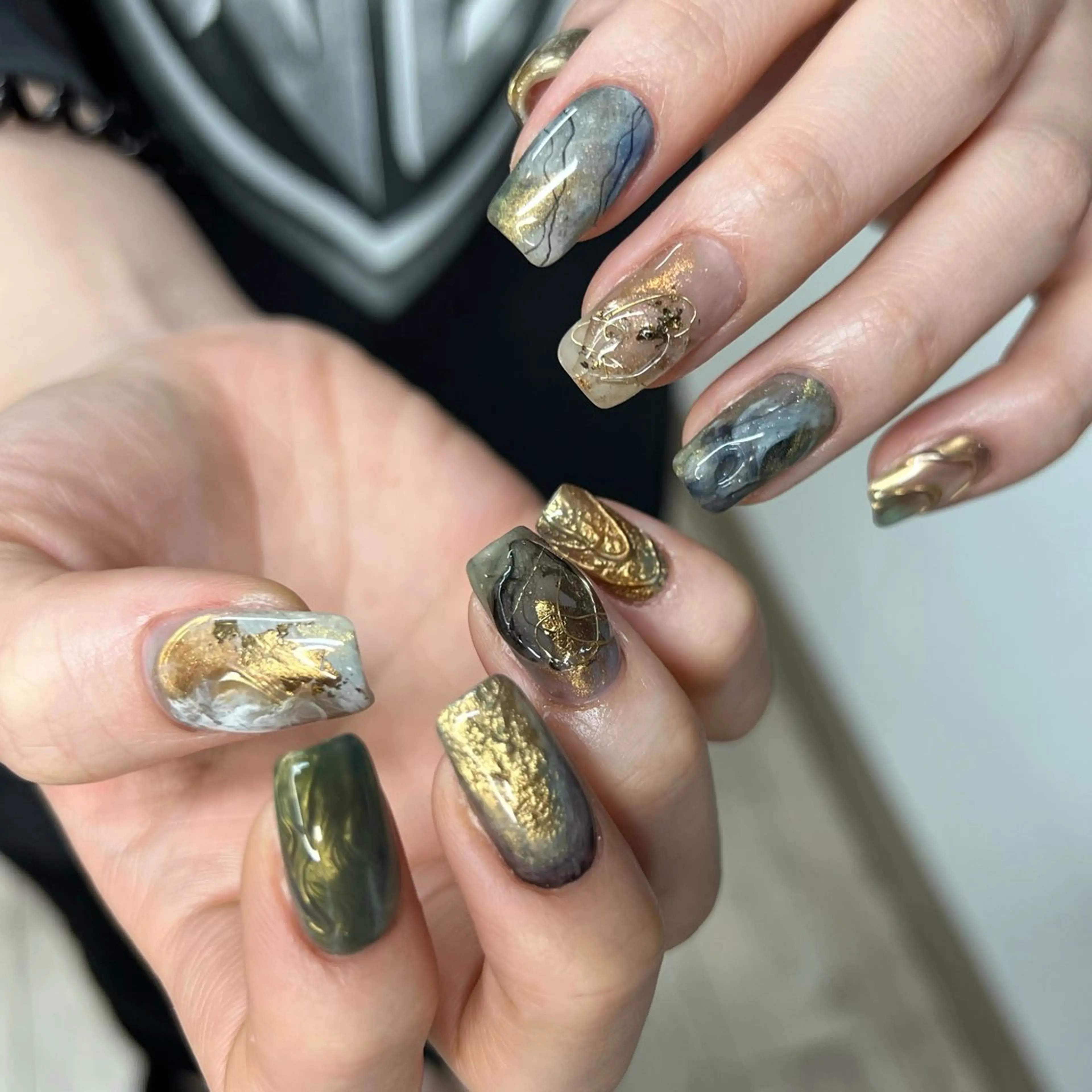 ネイル ハンドネイル フットネイル U'i ｳｲのネイルデザイン