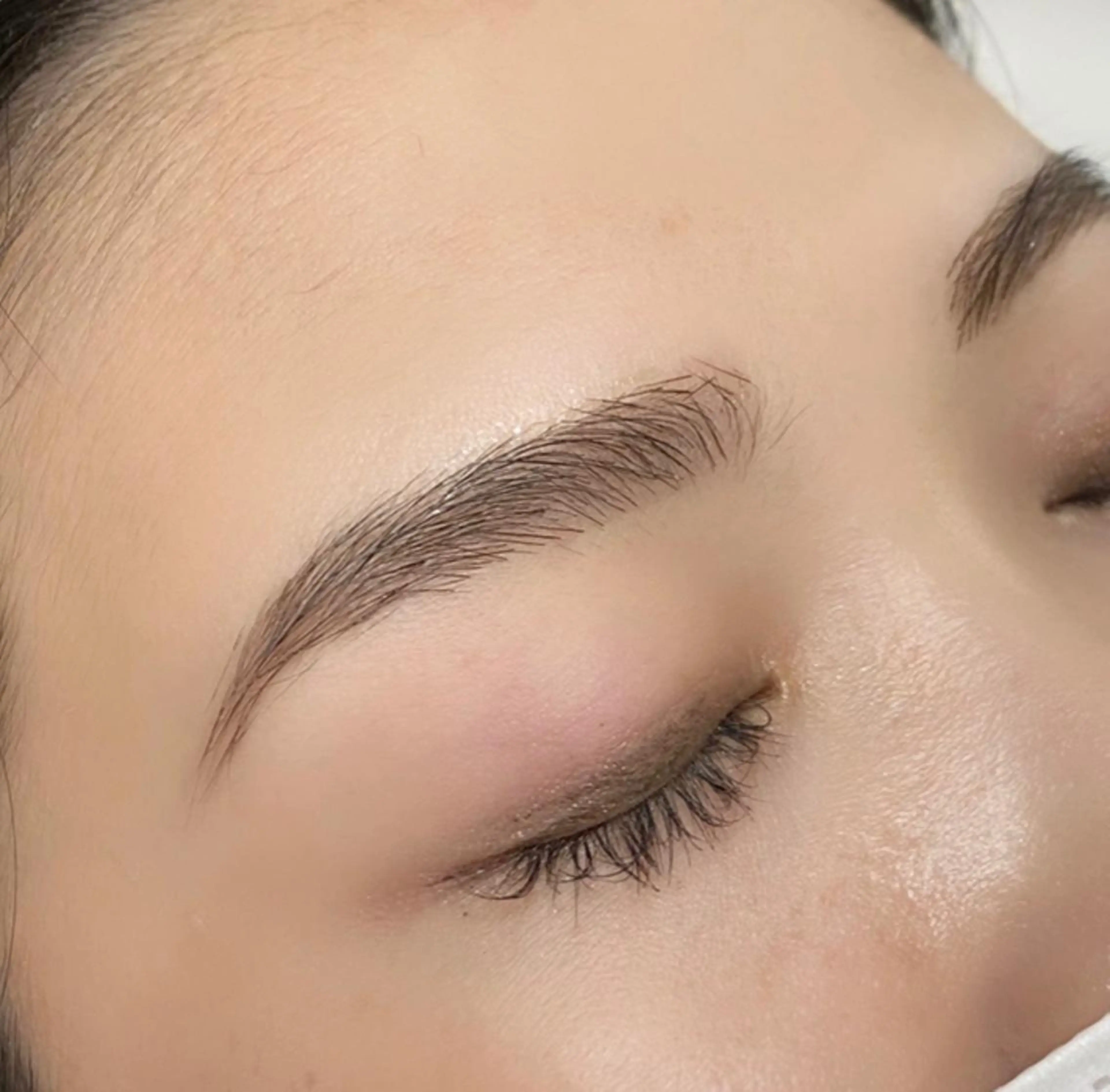 パリジェンヌラッシュリフト➕美眉WAX脱毛セットコース（アイパック&眉ケアトリートメント）所要時間目安90分の写真