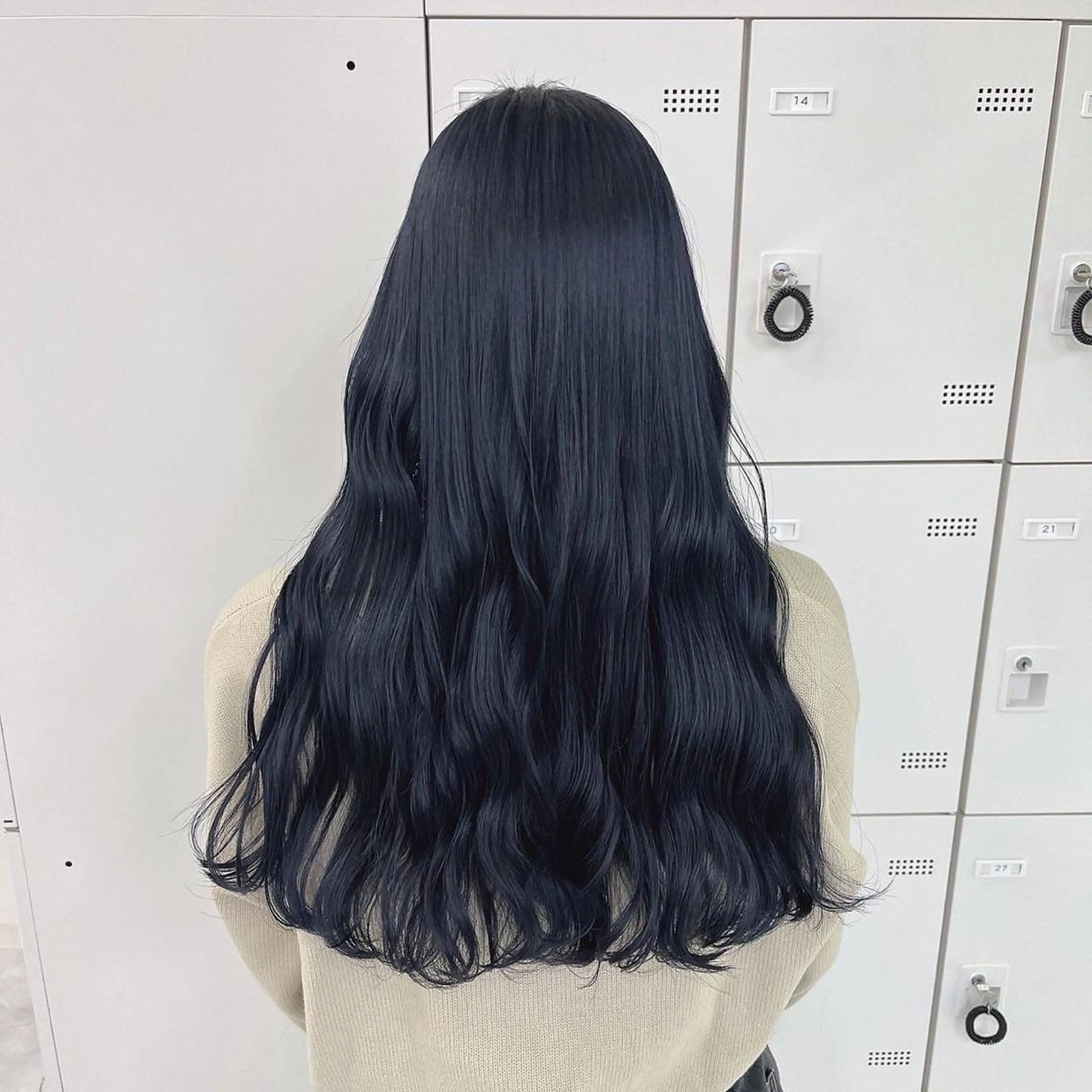 ロング カラー ヘアアレンジ 黒髪 ブリーチ ブルーカラー ブルーブラック カット 韓流メンズカット パーマ/KOTAのヘアスタイル