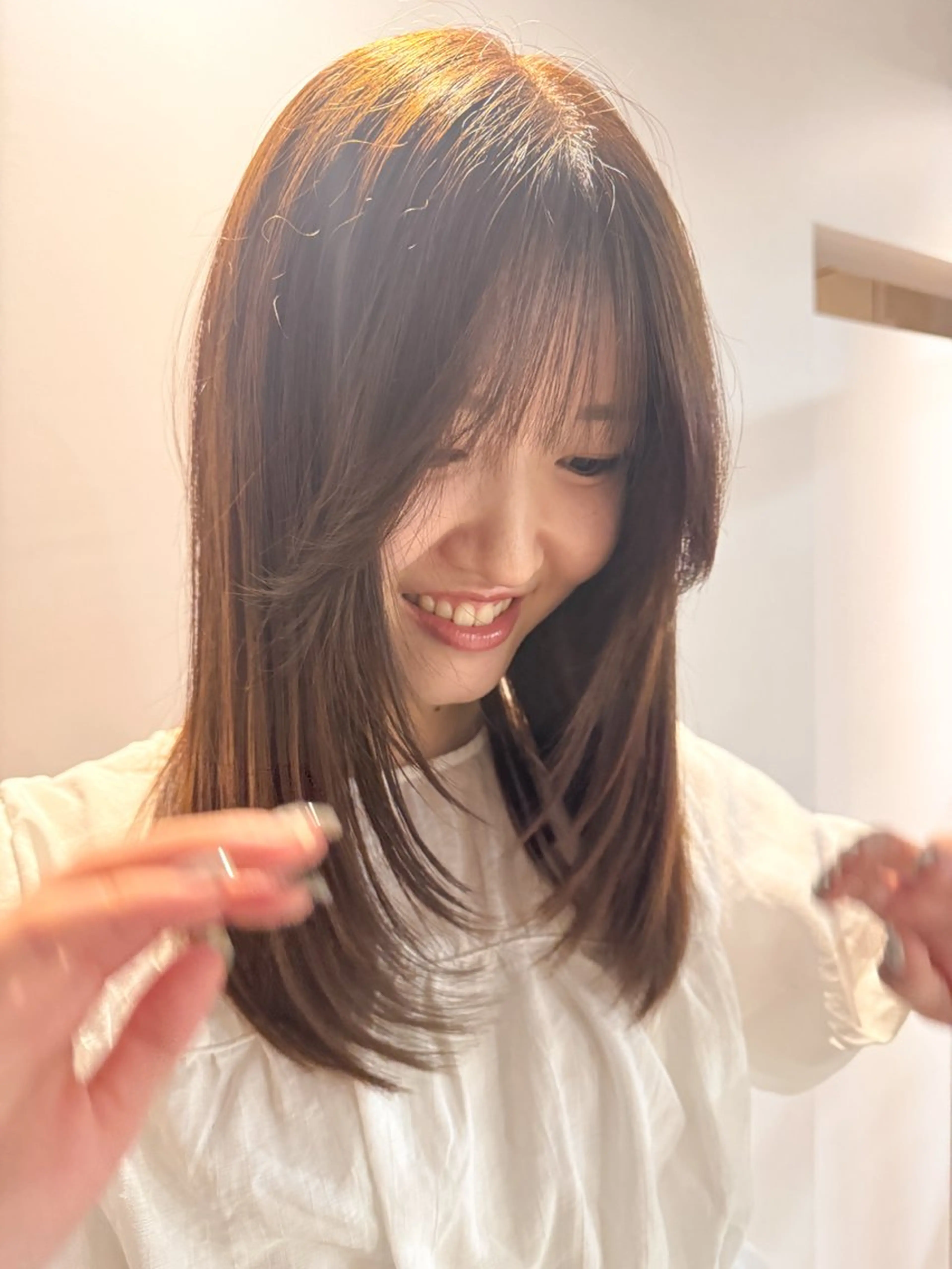 セミロング レイヤーカット カット saki/ハイトーン カラー/薬院のヘアスタイル