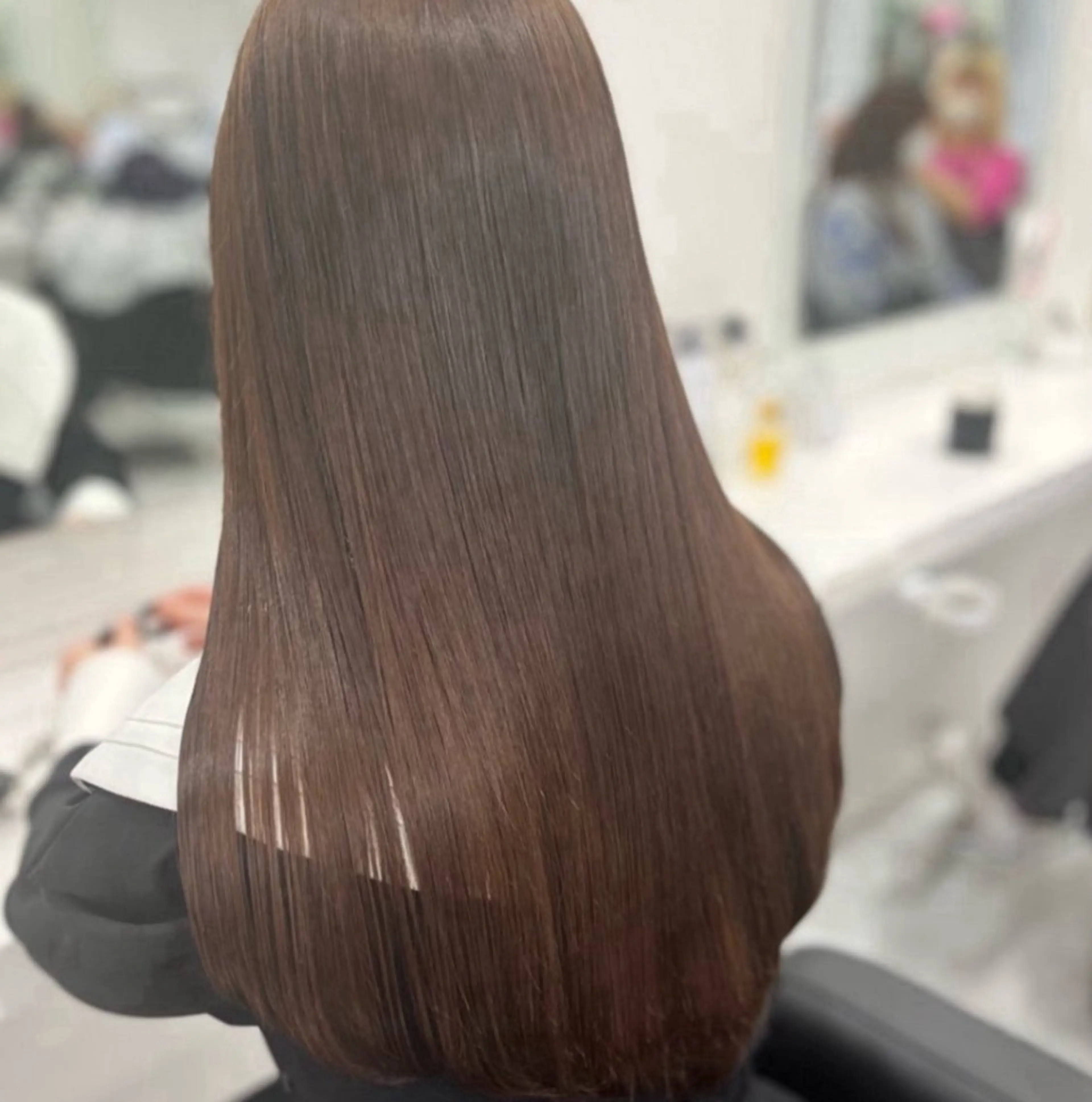 ロング カラー 🫧うる艶トレンド 🫧透明感カラーのヘアスタイル