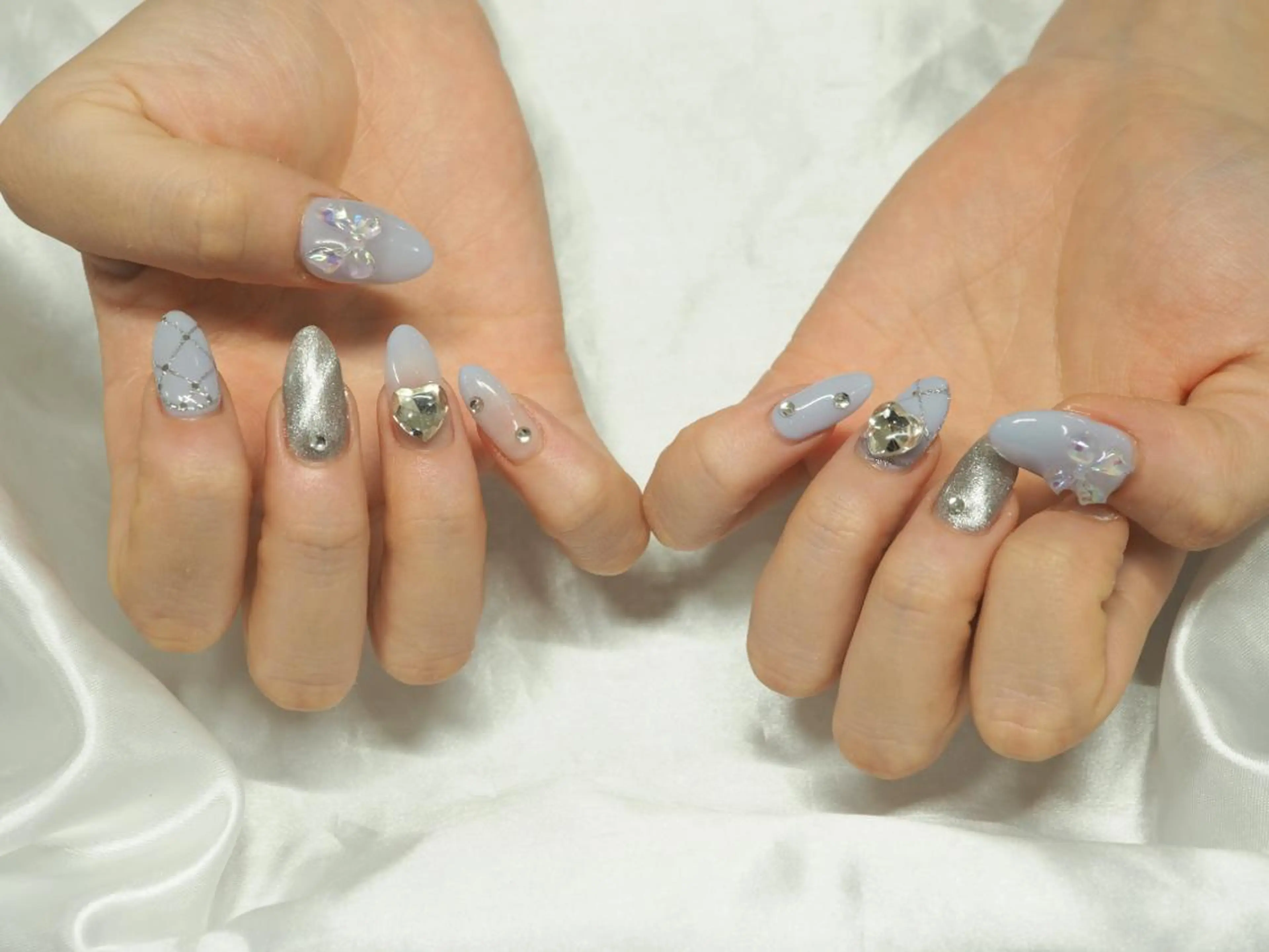 ネイル 魚谷 日菜のネイルデザイン