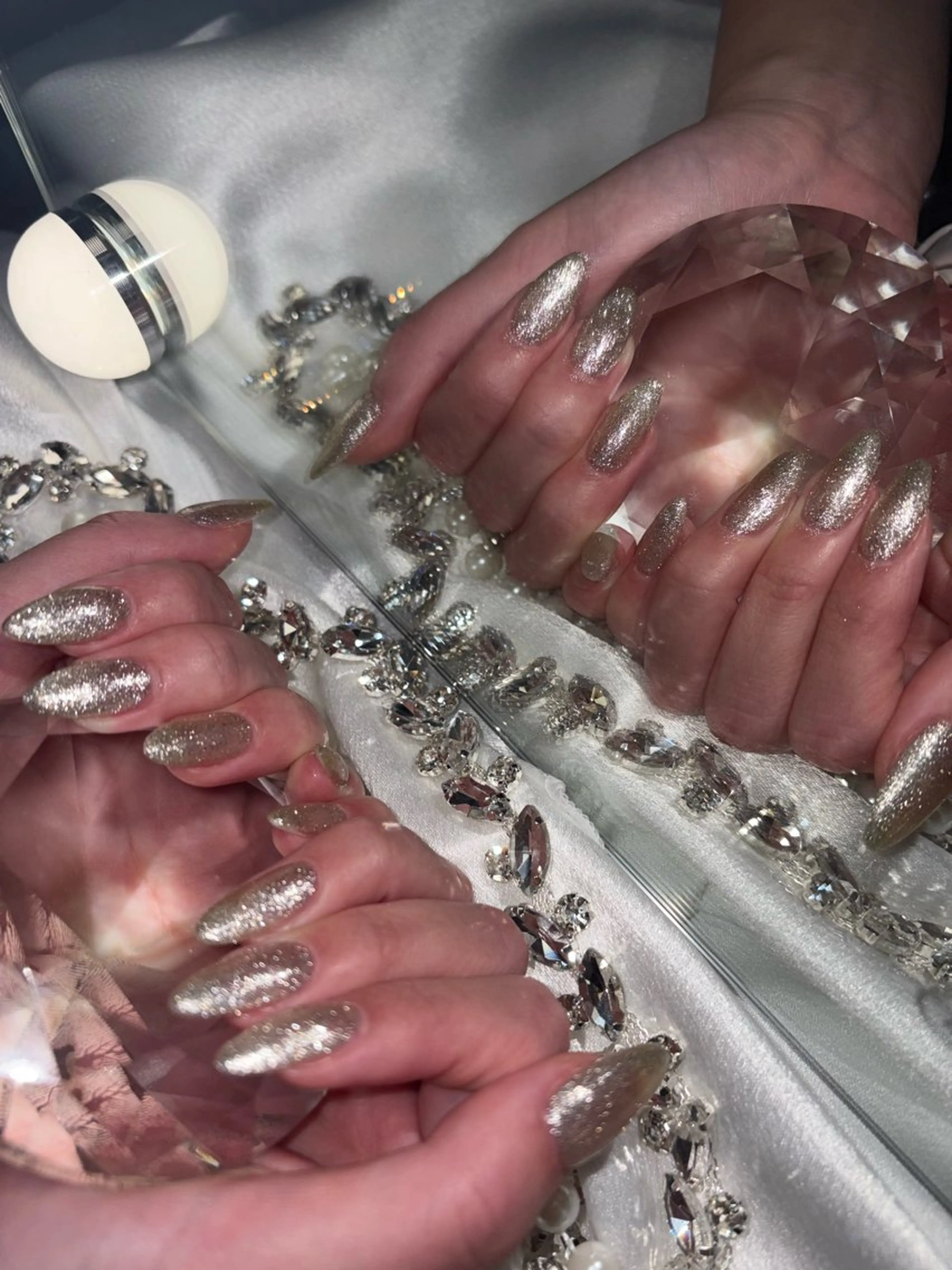 《ジェル》オフなし❤︎ワンカラーorラメグラの写真