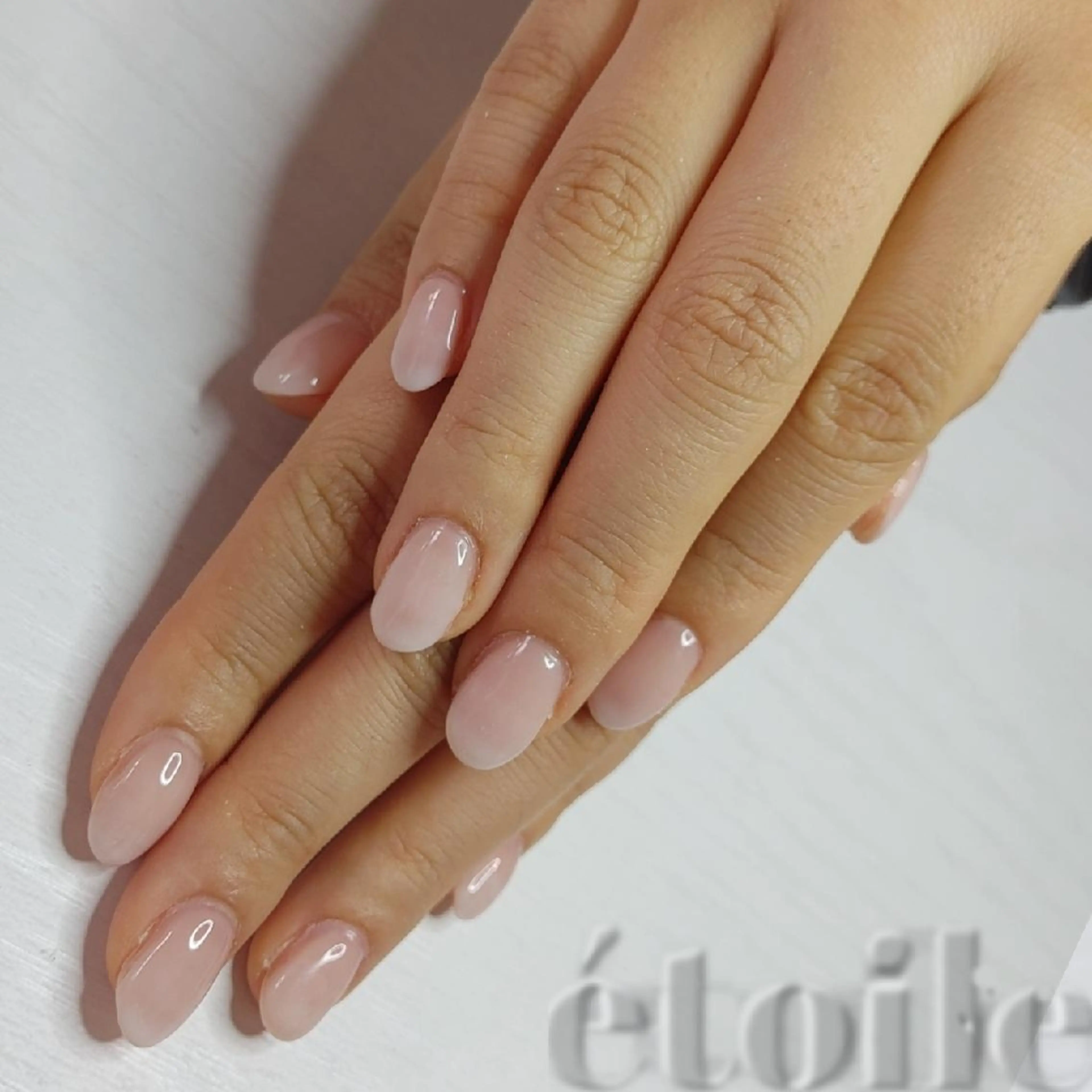 ネイル ホワイト étoile(エトワール)所属・山田 可愛のネイルデザイン