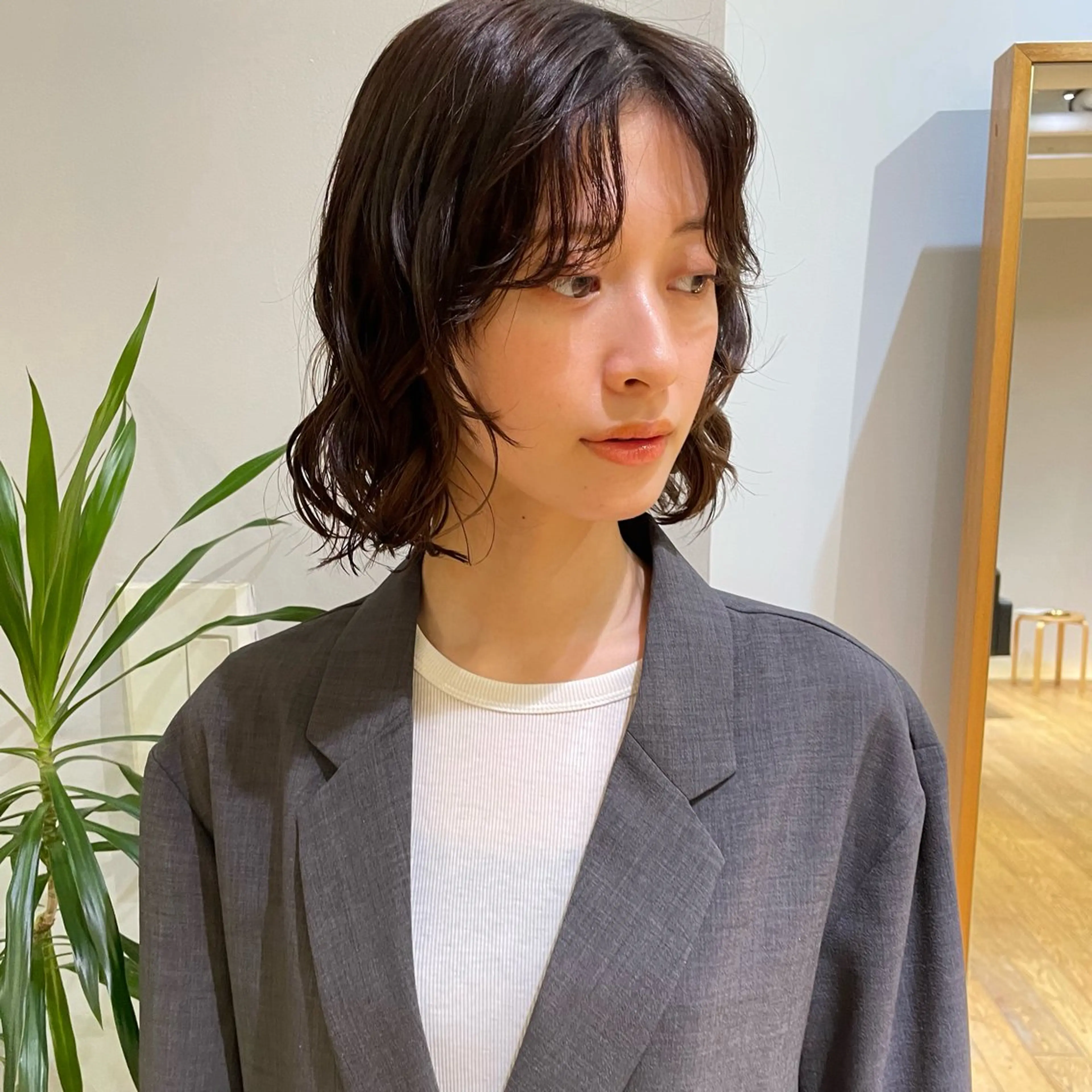 ミディアム ミディアムパーマ カット パーマ 大橋 芽衣のヘアスタイル