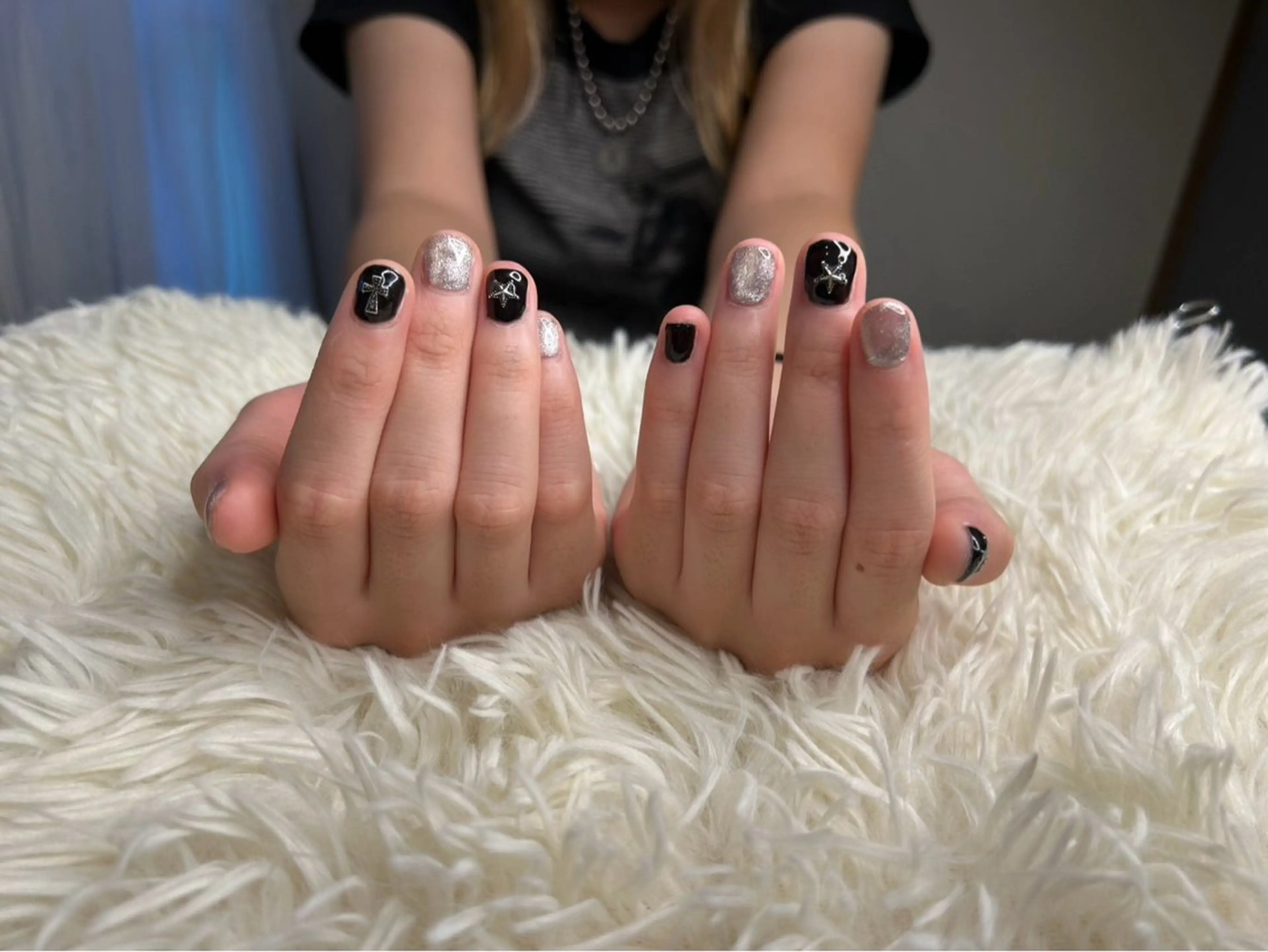 ネイル 須藤 紗彩の眉毛・アイブロウイメージ