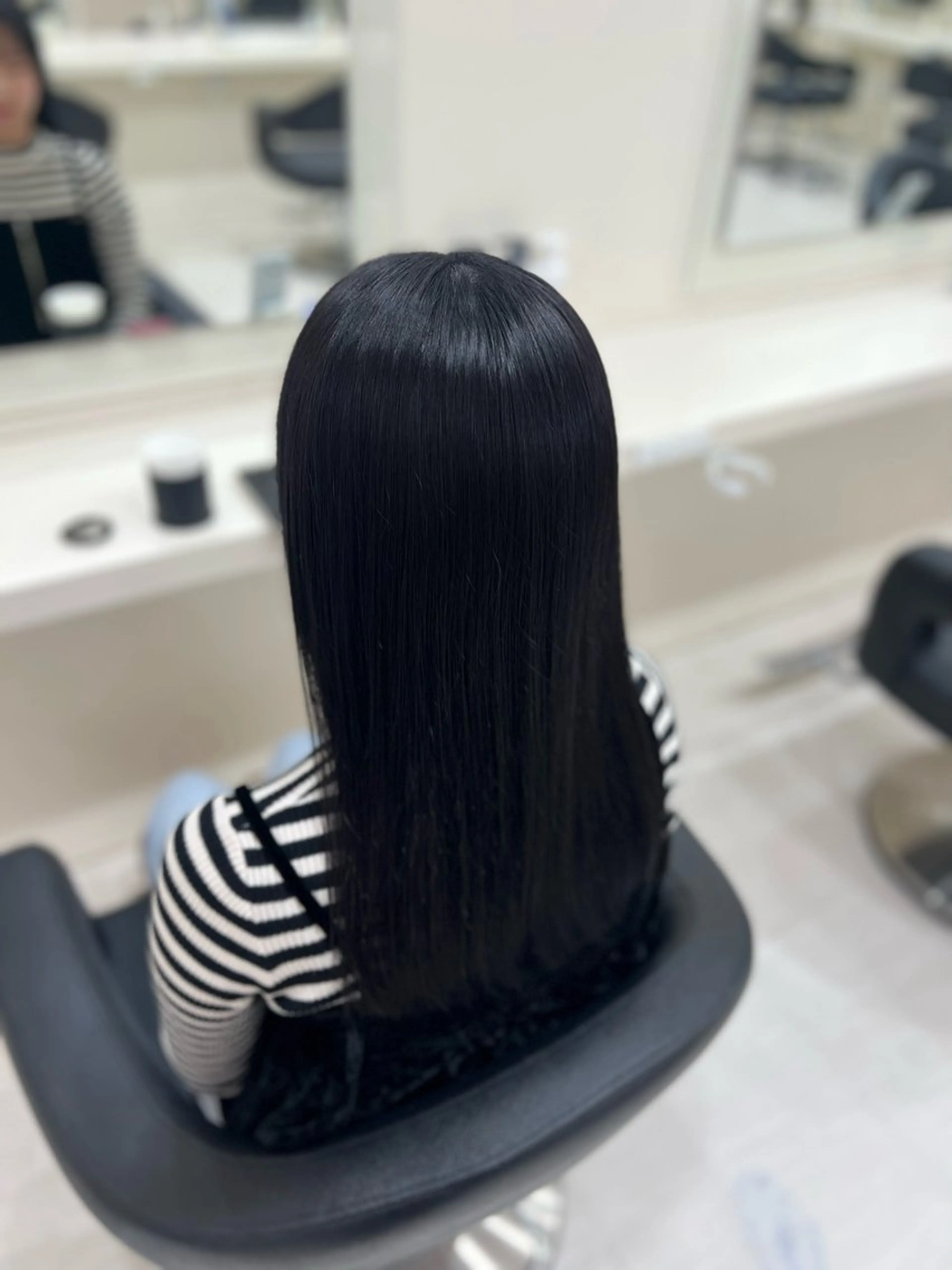 セミロング カラー ヘアアレンジ 韓国レイヤー＆ピンク 艶髪🩶maikoのヘアスタイル