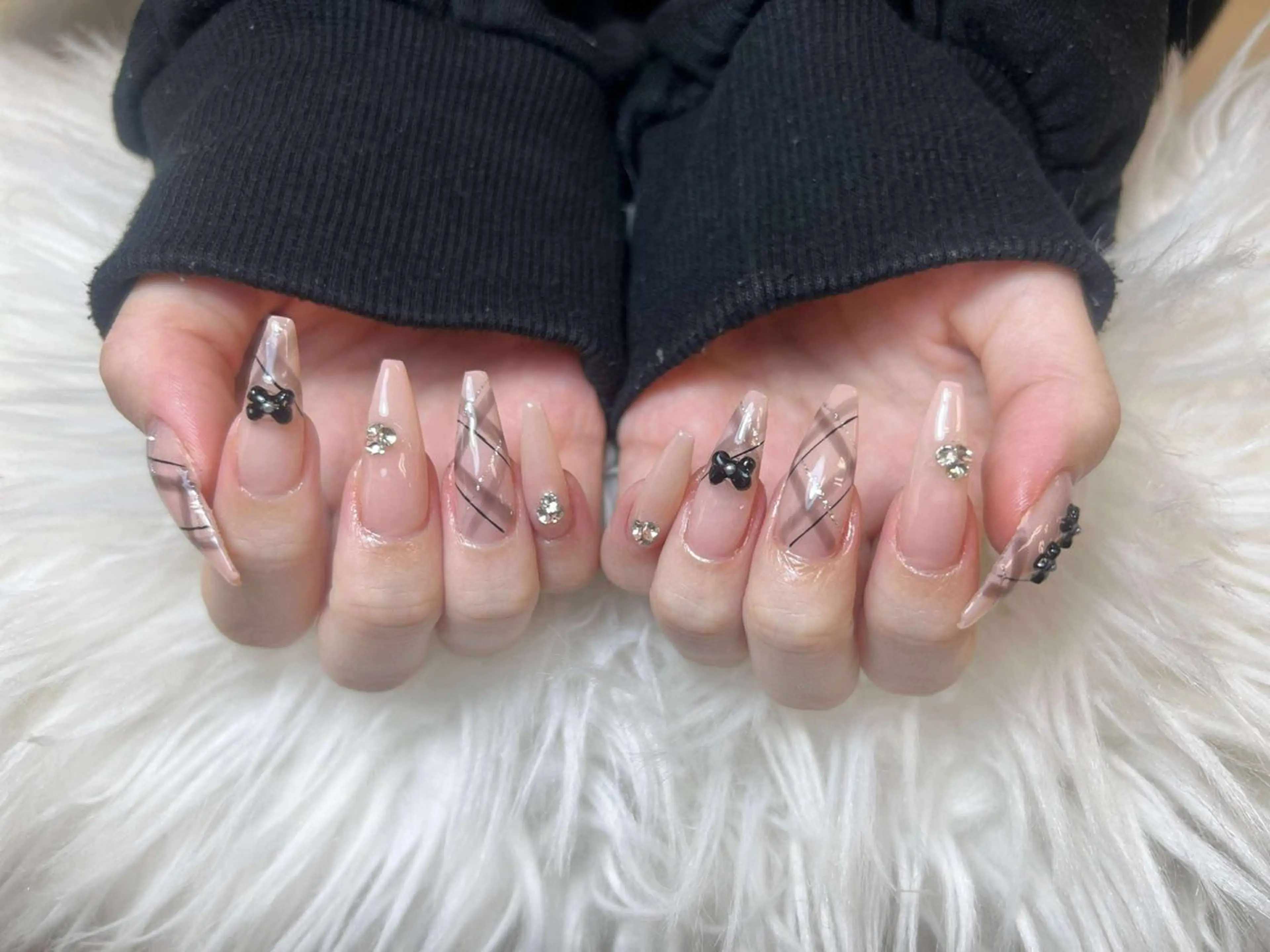 ネイル アートネイル オーロラネイル チークネイル 長さ出し フットネイル Noiranail_ studio川越西口のネイルデザイン