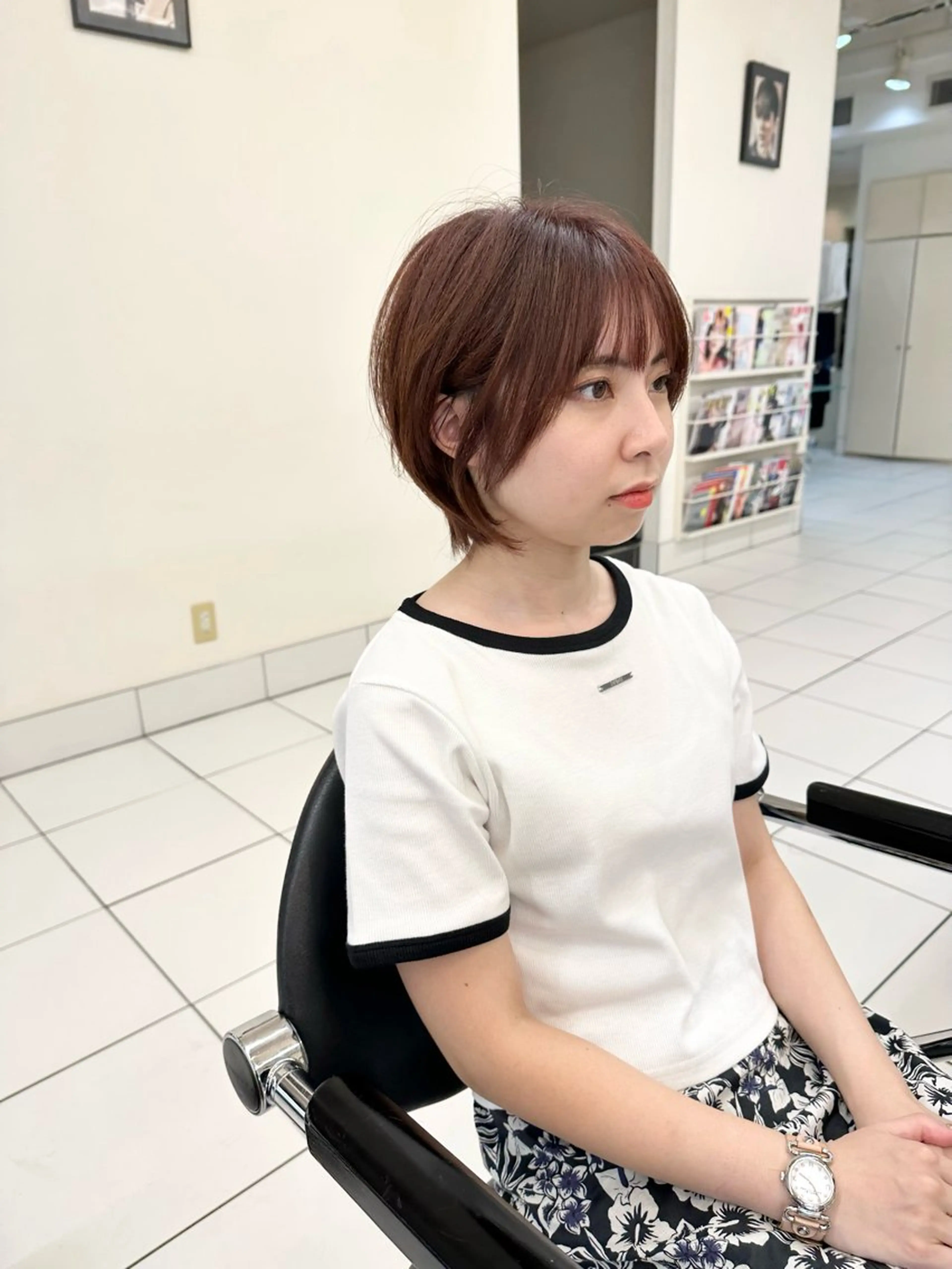 ショート カラー 小池 功のヘアスタイル