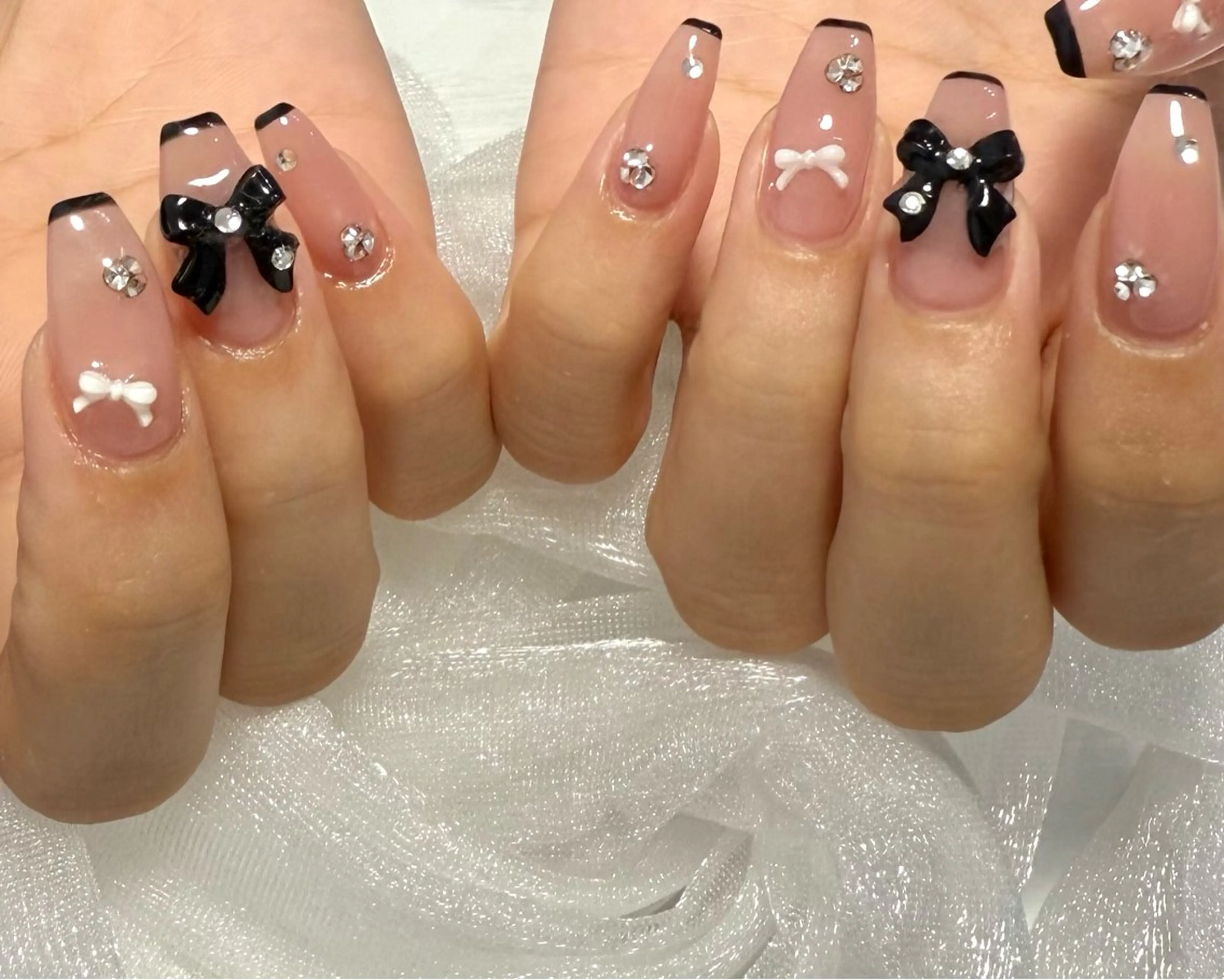 ネイル ハンドネイル 💅🏽 SHIORI🌙のネイルデザイン
