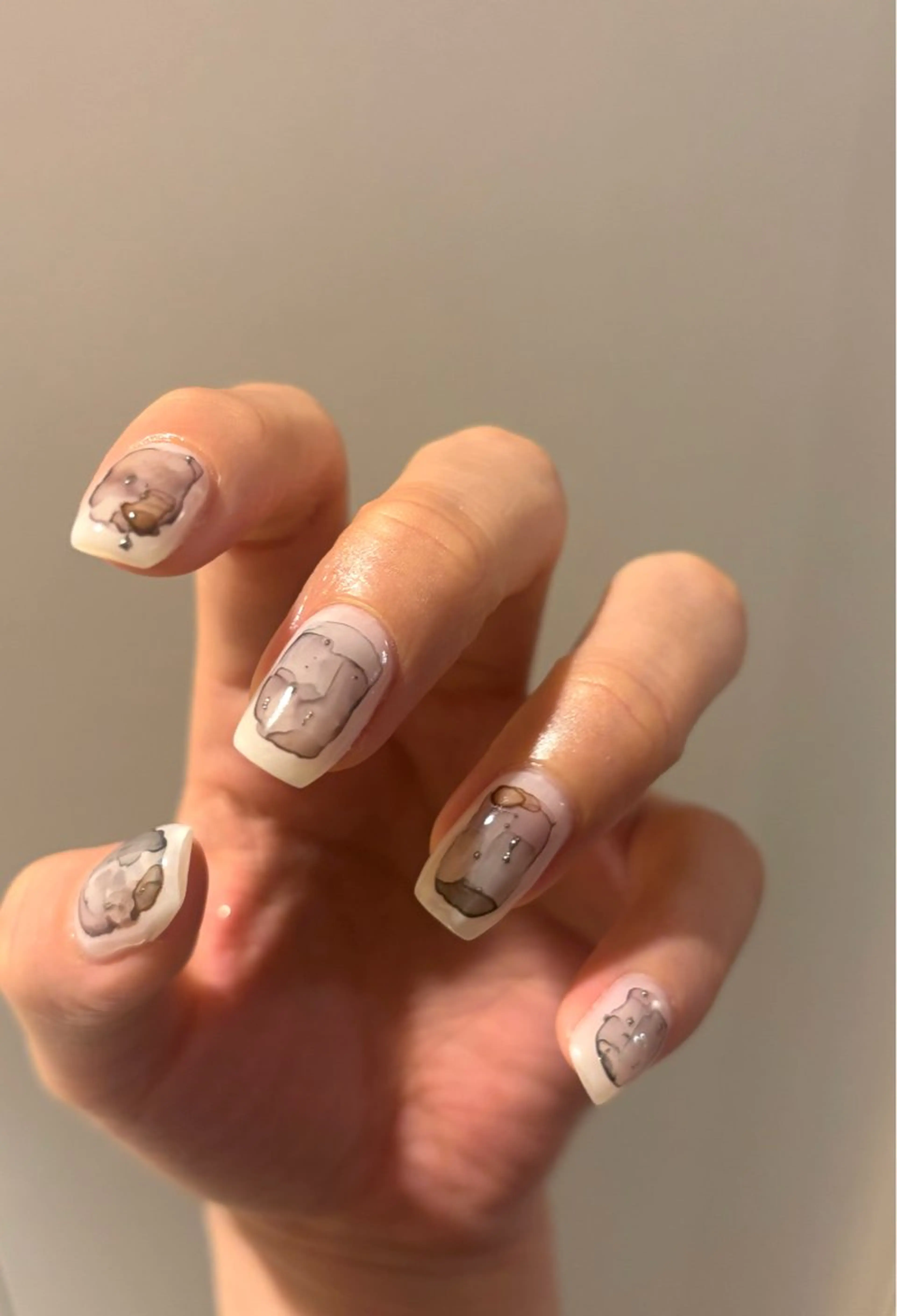 ネイル アートネイル シルバー ハンドネイル Elio所属・Elio 国泰寺のネイルデザイン