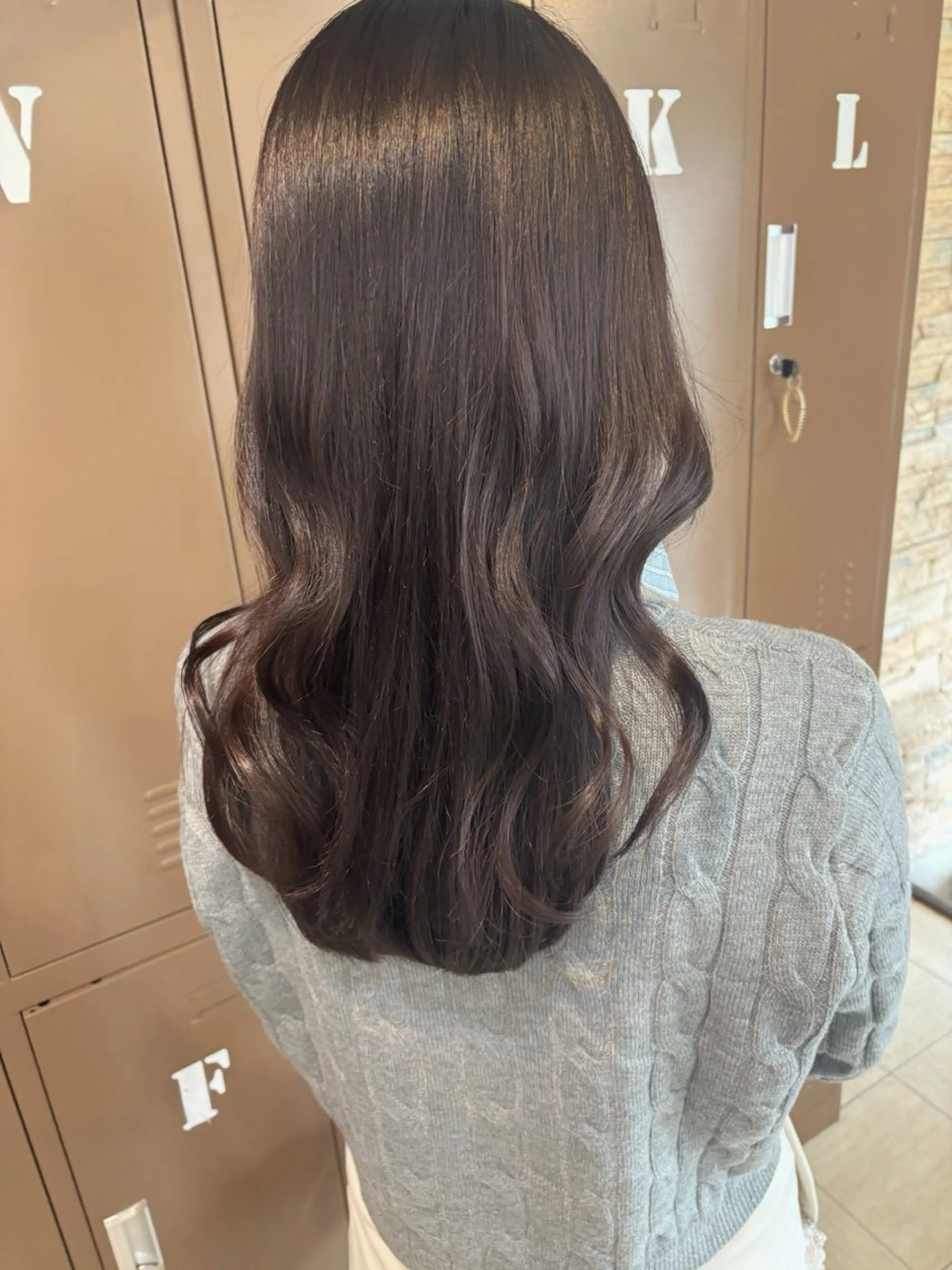 ロング 顔周りの似合わせ特化 井手麻梨栄のヘアスタイル