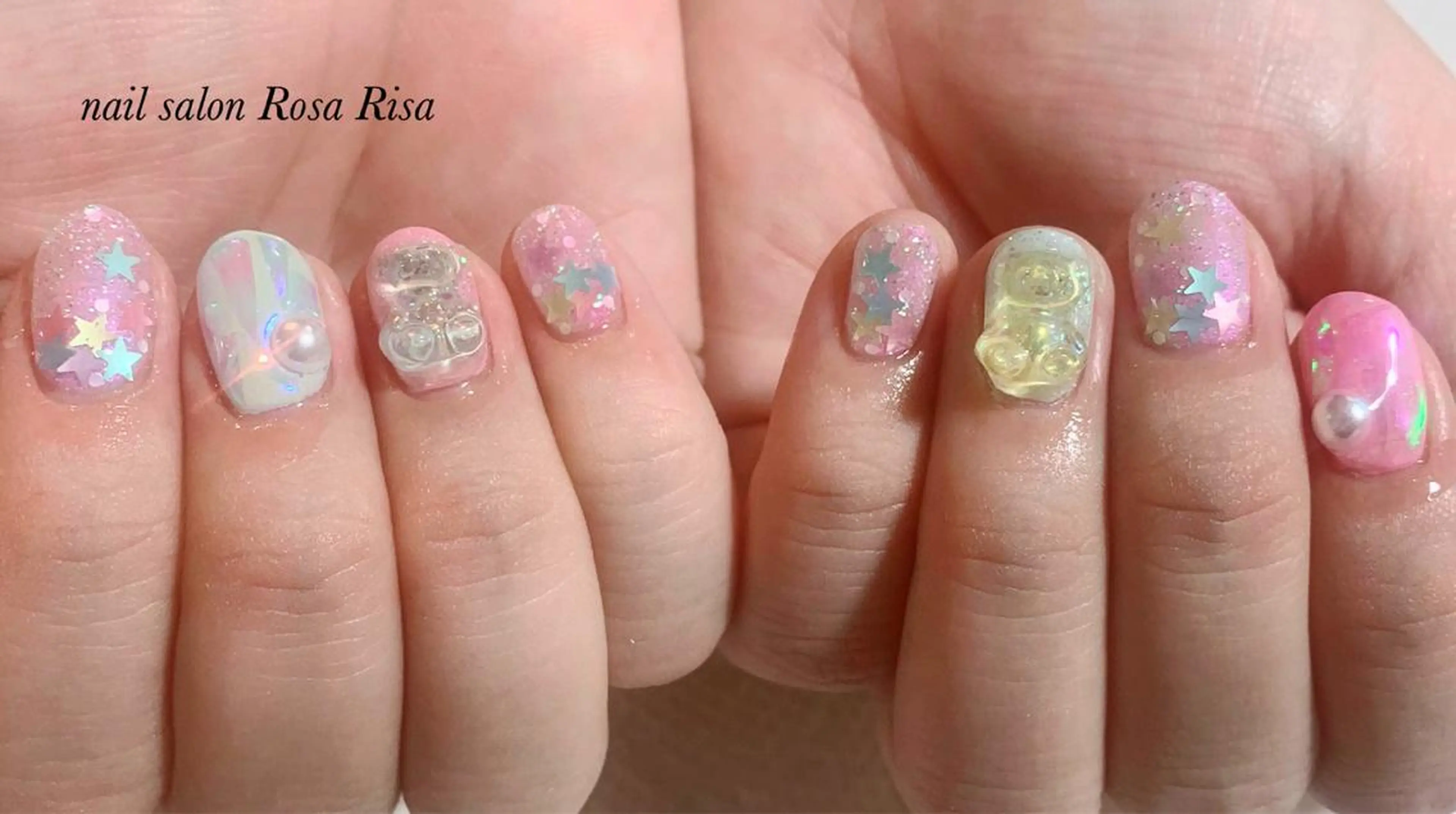 ショート ネイル オーロラネイル パステルネイル ハンドネイル ネイルスタジオ シェイクユアハンズのネイルデザイン