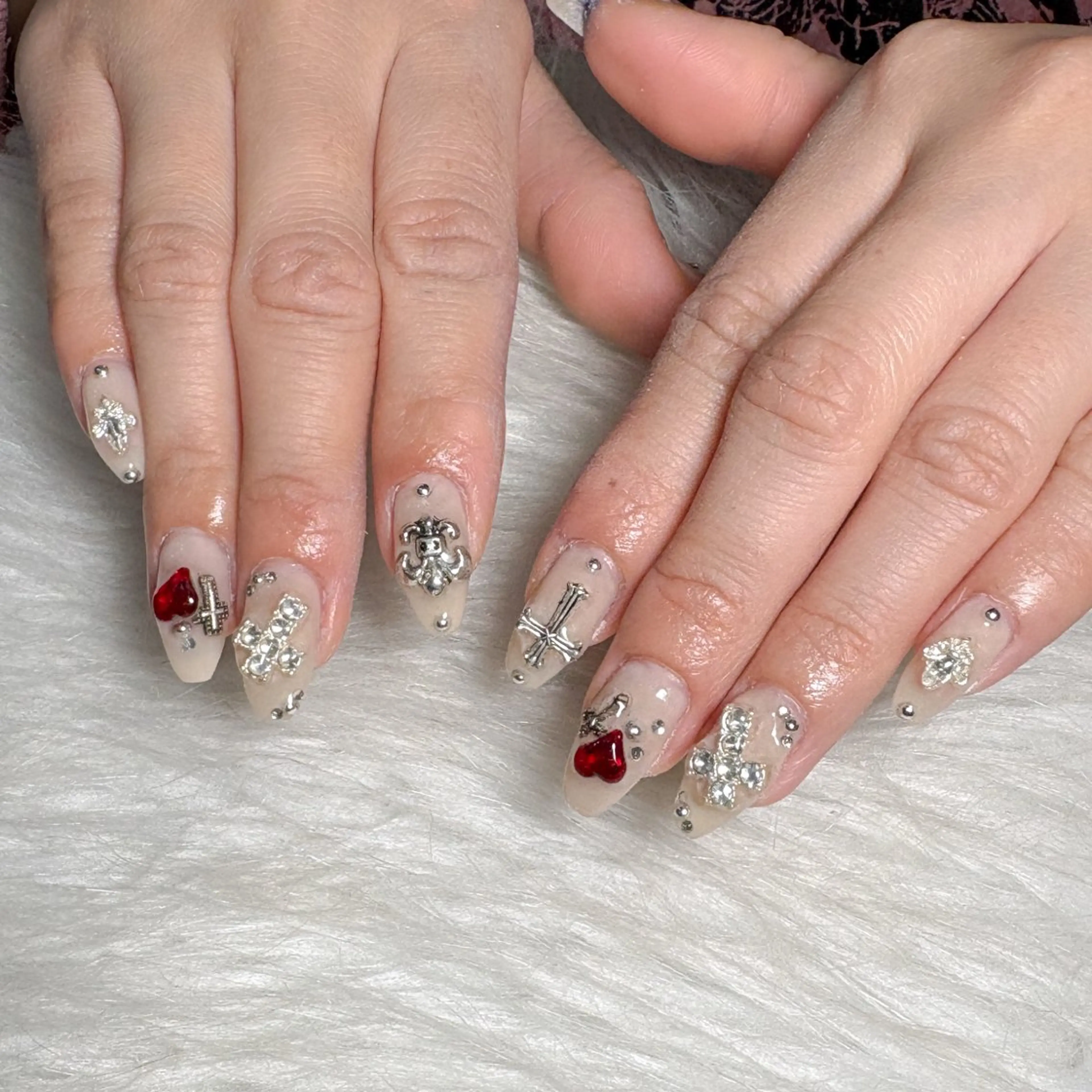 ネイル ハンドネイル LAVISH manaのネイルデザイン