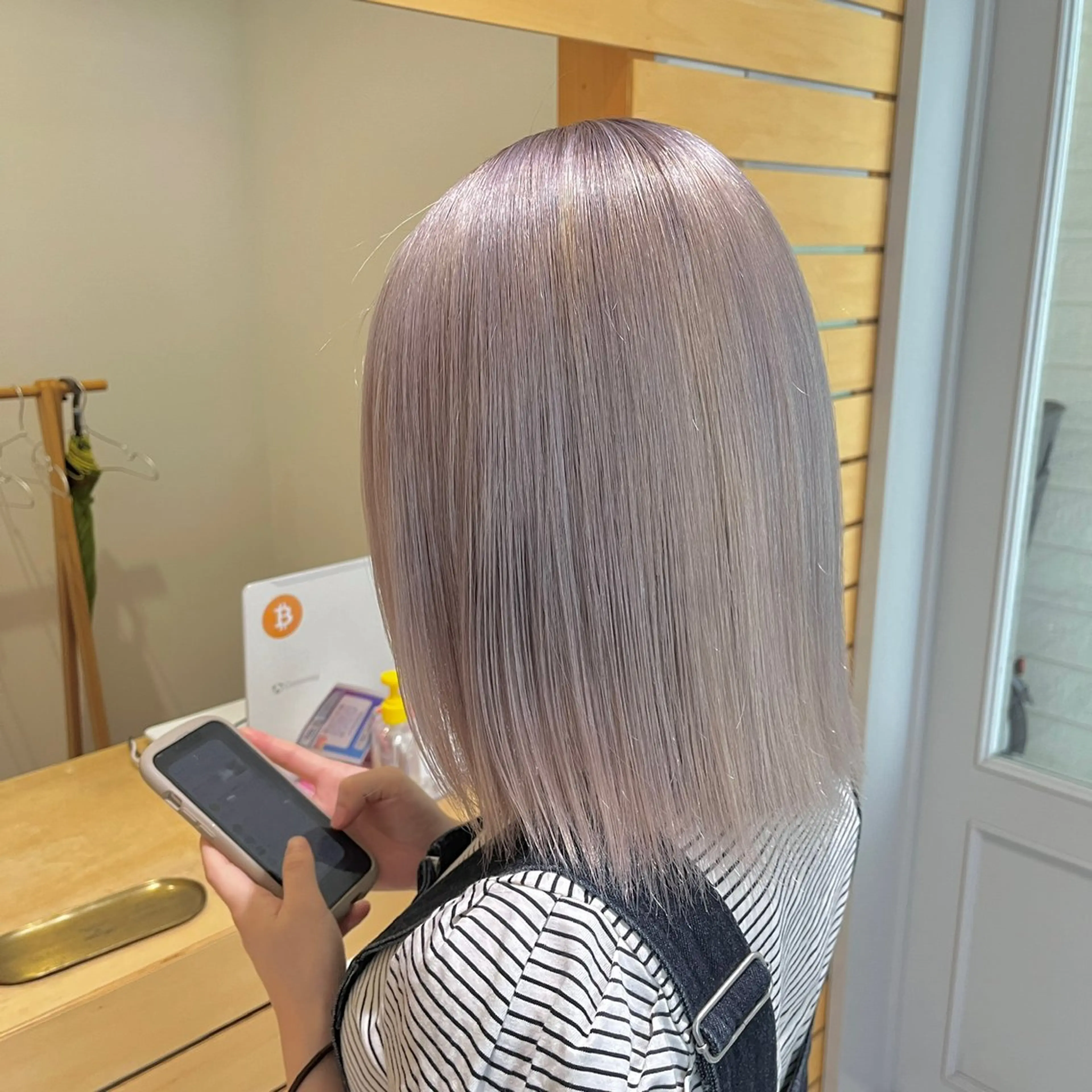 ミディアム カラー ブリーチ ヘアカラー トリートメント RUBEUS【ルベウス】所属・✨艶々カラー🎨 杉本賢人のヘアスタイル