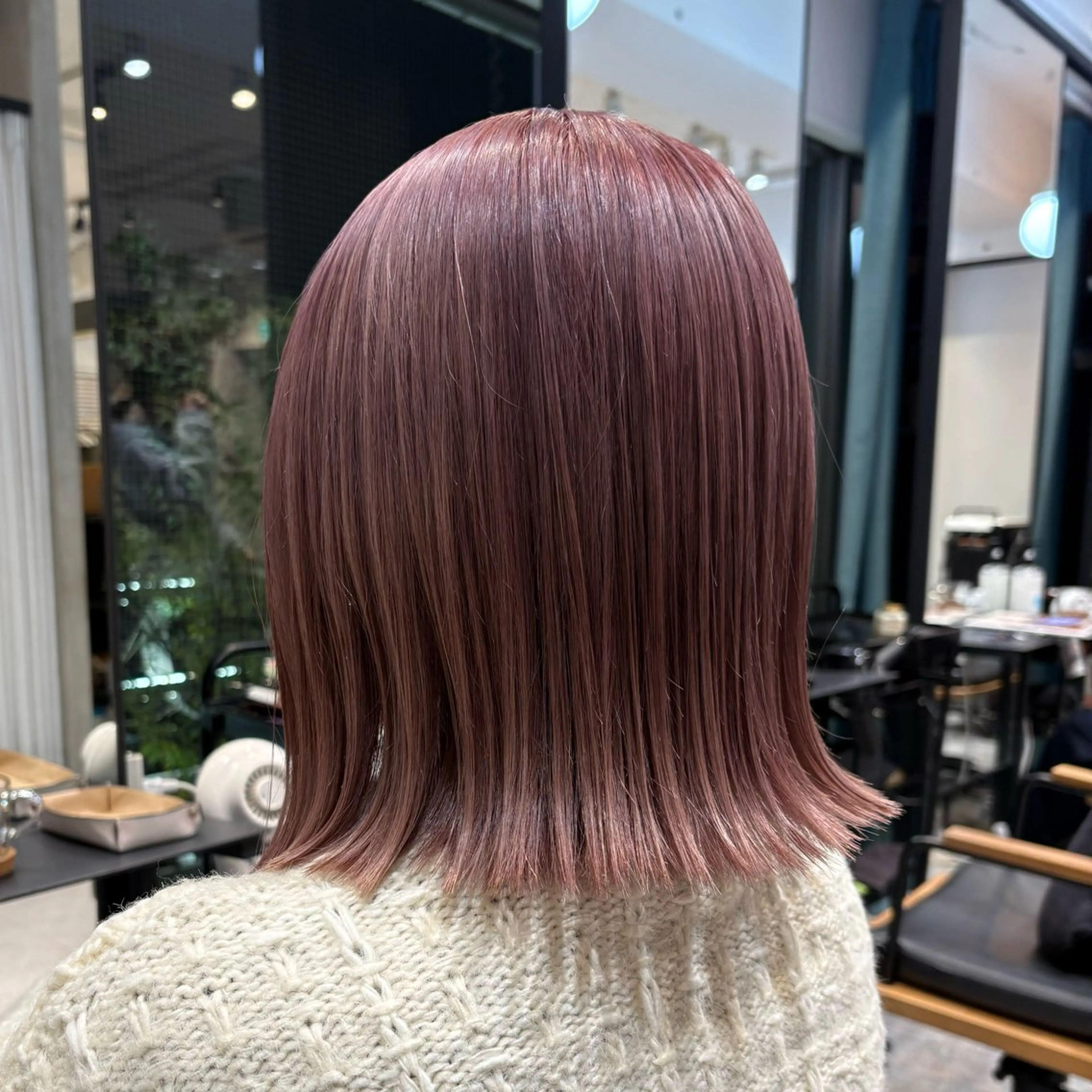 ショート ツヤ髪♡ 佐取歩のヘアスタイル
