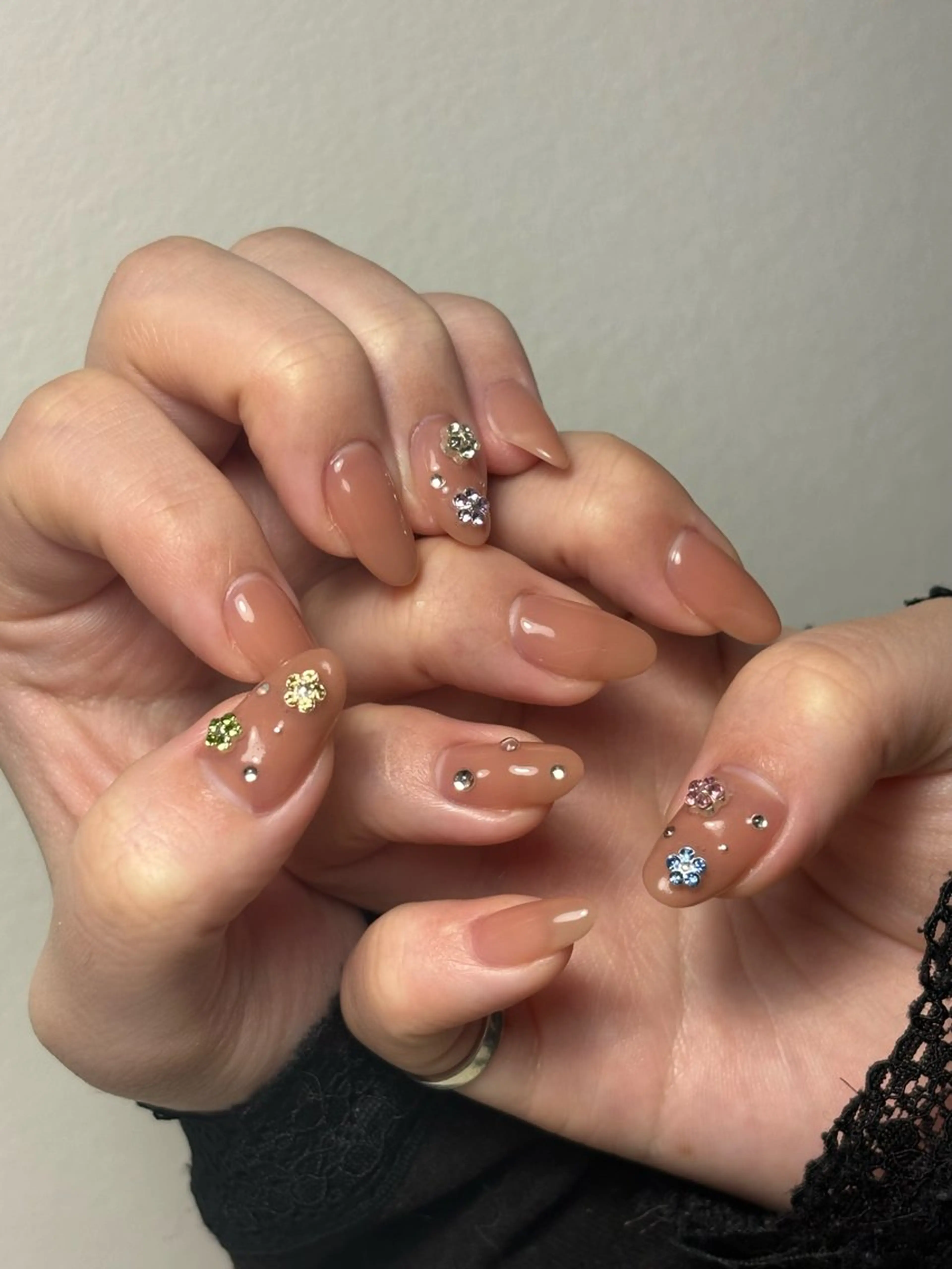 ネイル she saw me / shokoのネイルデザイン