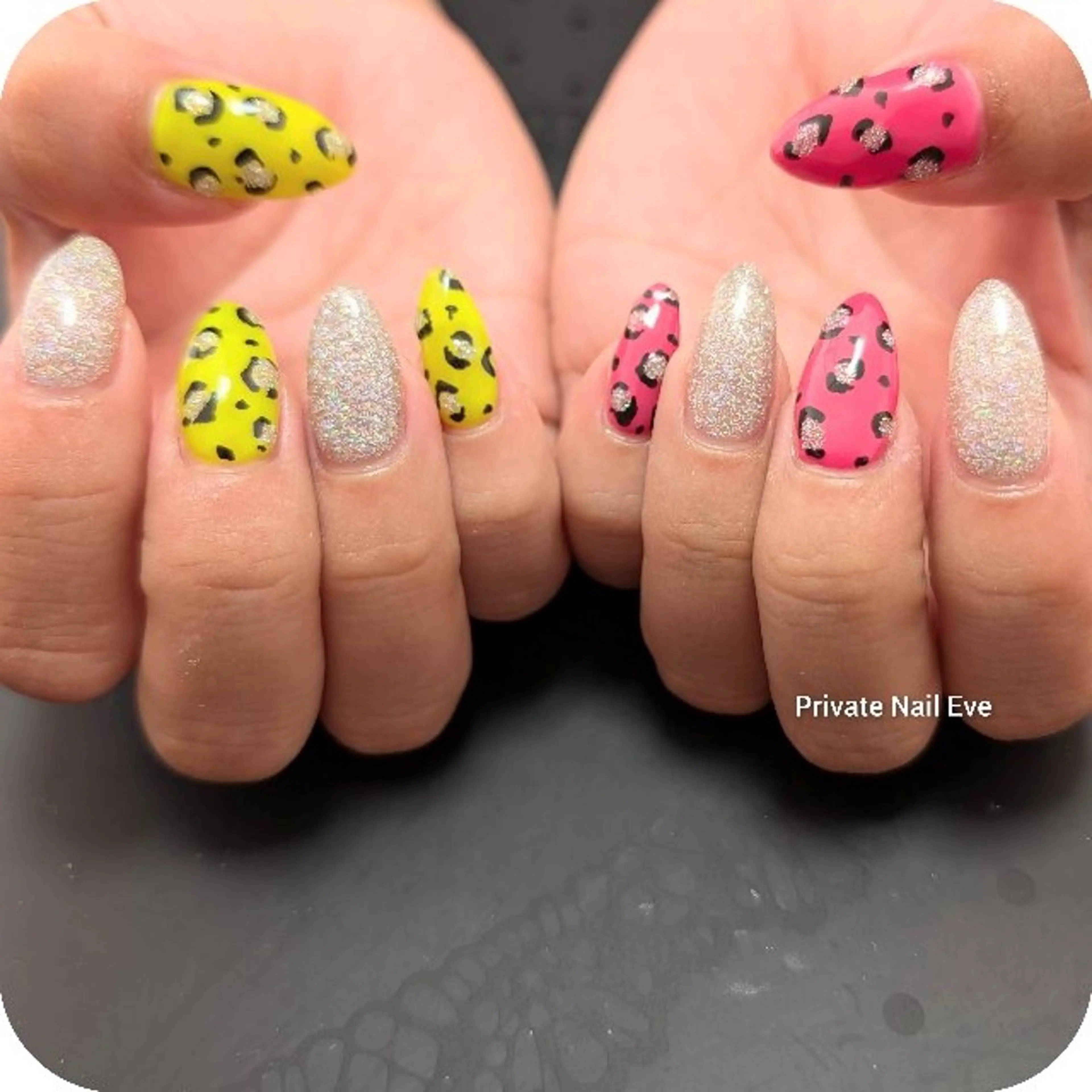 ネイル アニマル柄 アートネイル 持ち込み ハンドネイル ネイル junkoのネイルデザイン