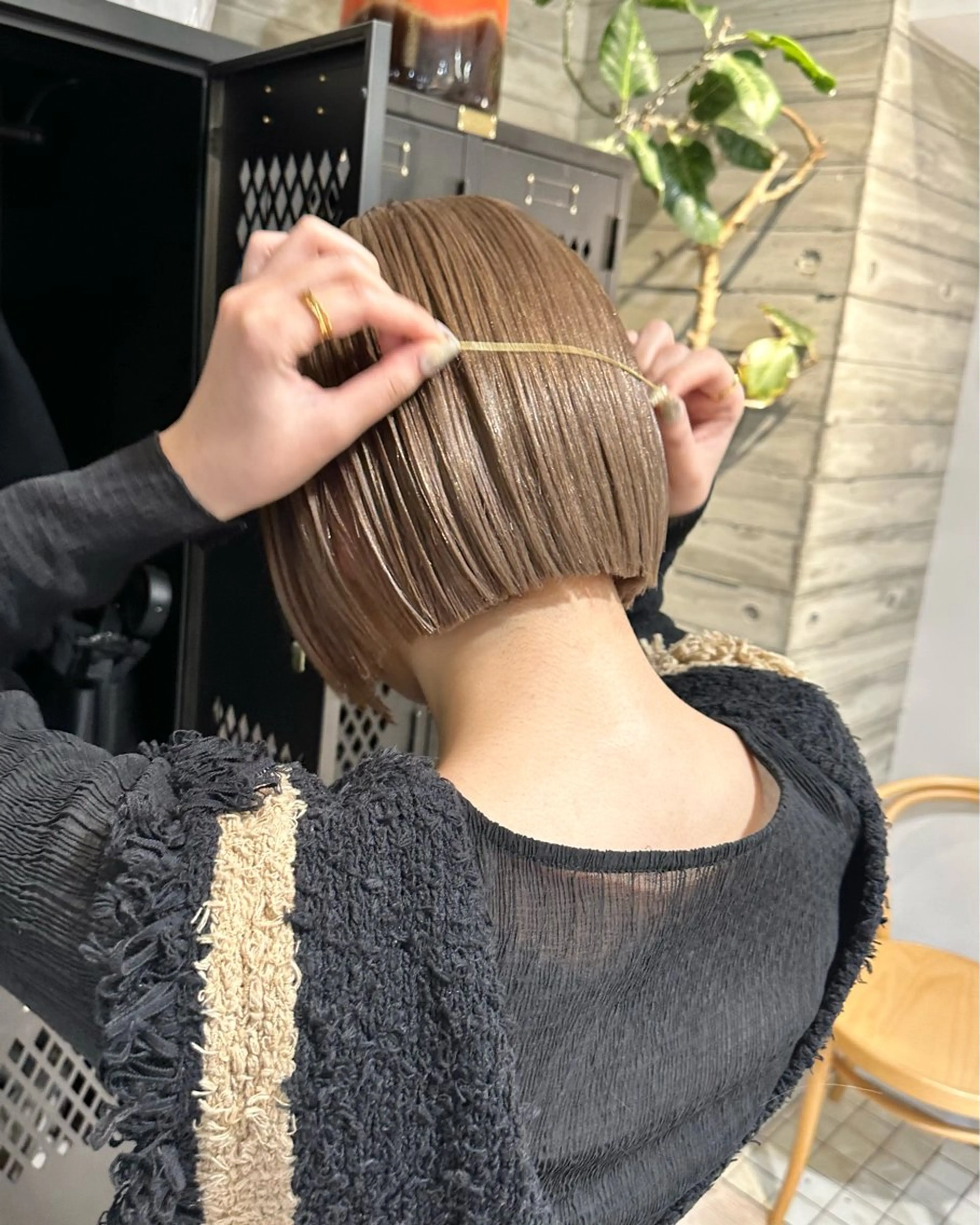 ショート カット ヘアカラー 抜きっぱなしブロンド ササキカズマのヘアスタイル