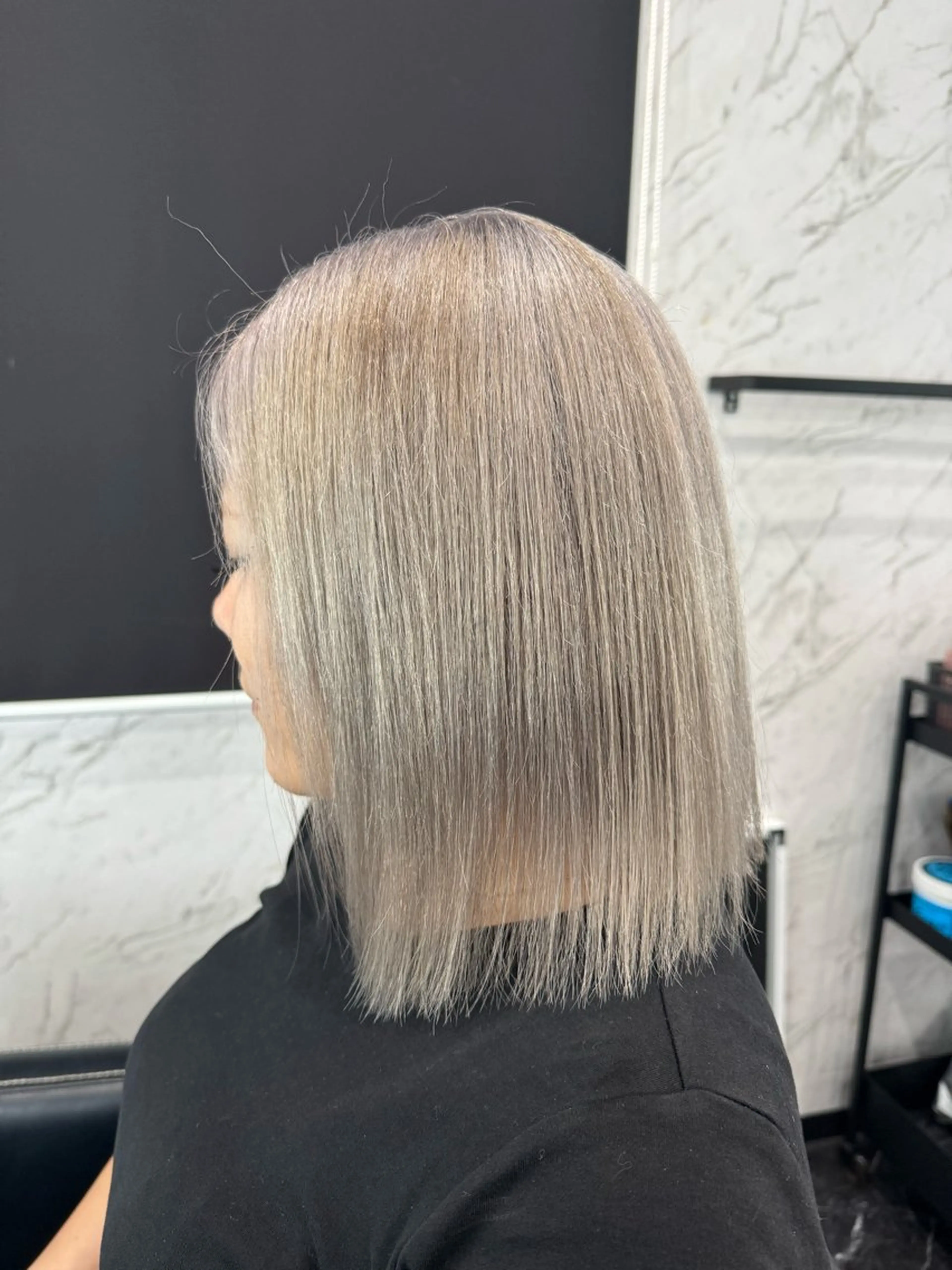 ショート カラー LOHAS 優来（ユラ）のヘアスタイル