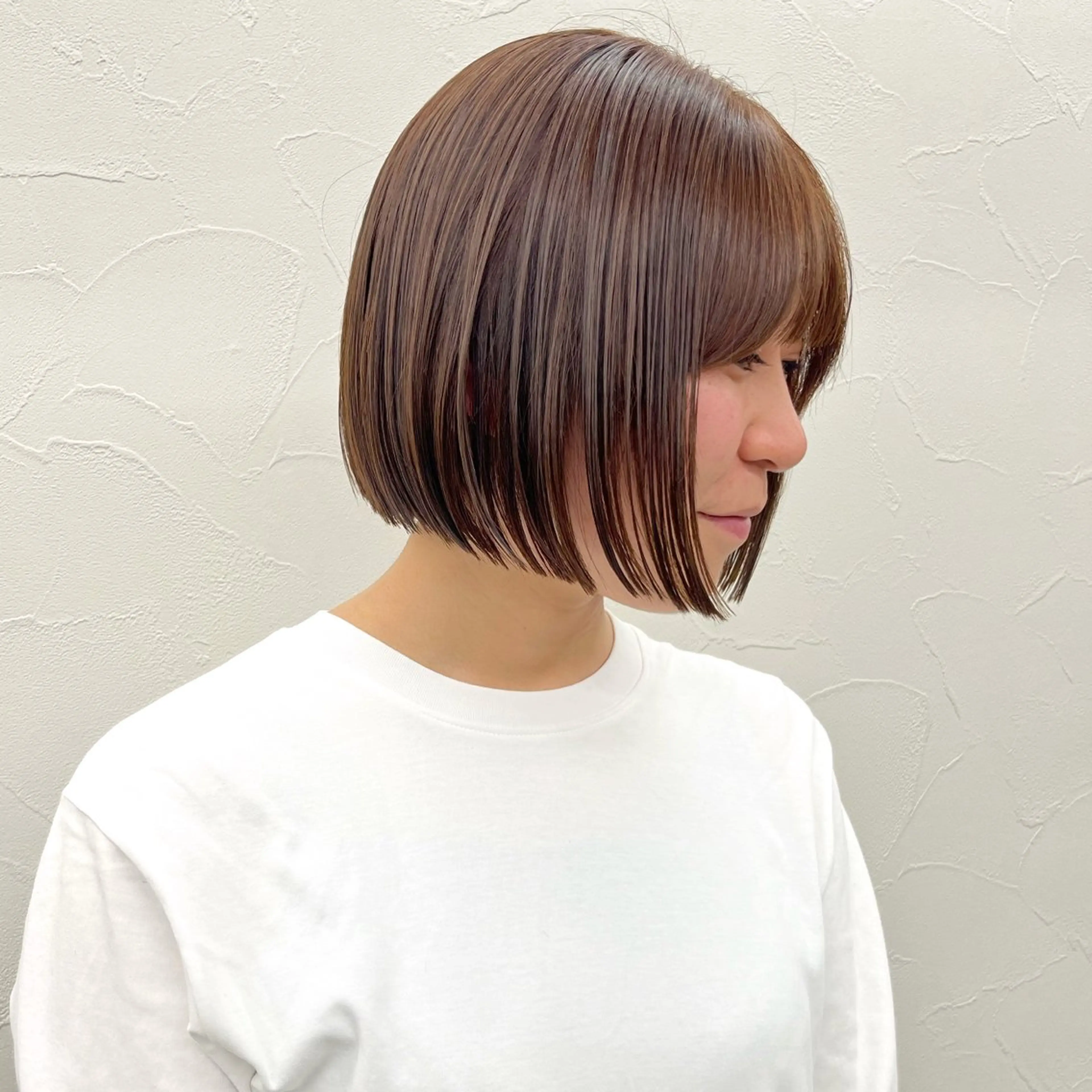ショート カラー ブリーチ ブラウンカラー ブリーチなしカラー ボブ レイヤーカット 初めてのショート お任せください✂️のヘアスタイル