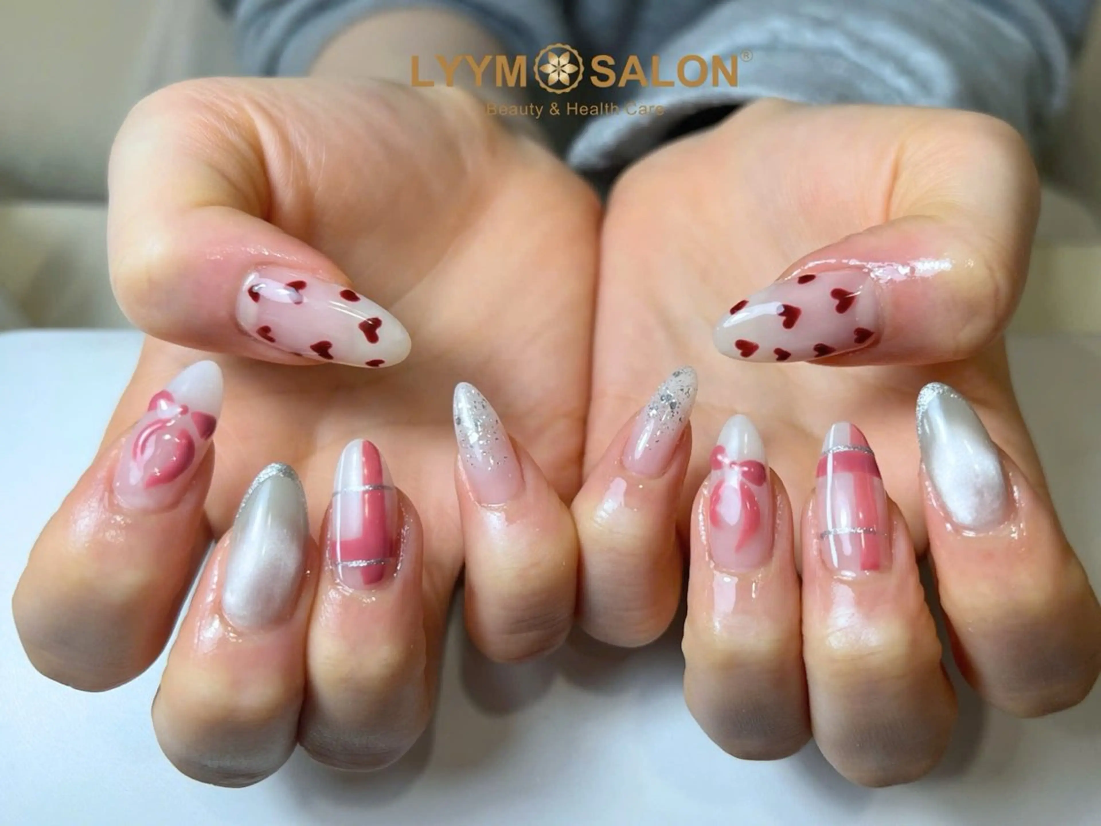 ネイル ハート ピンク シンプルネイル ハンドネイル LYYM Salonのネイルデザイン