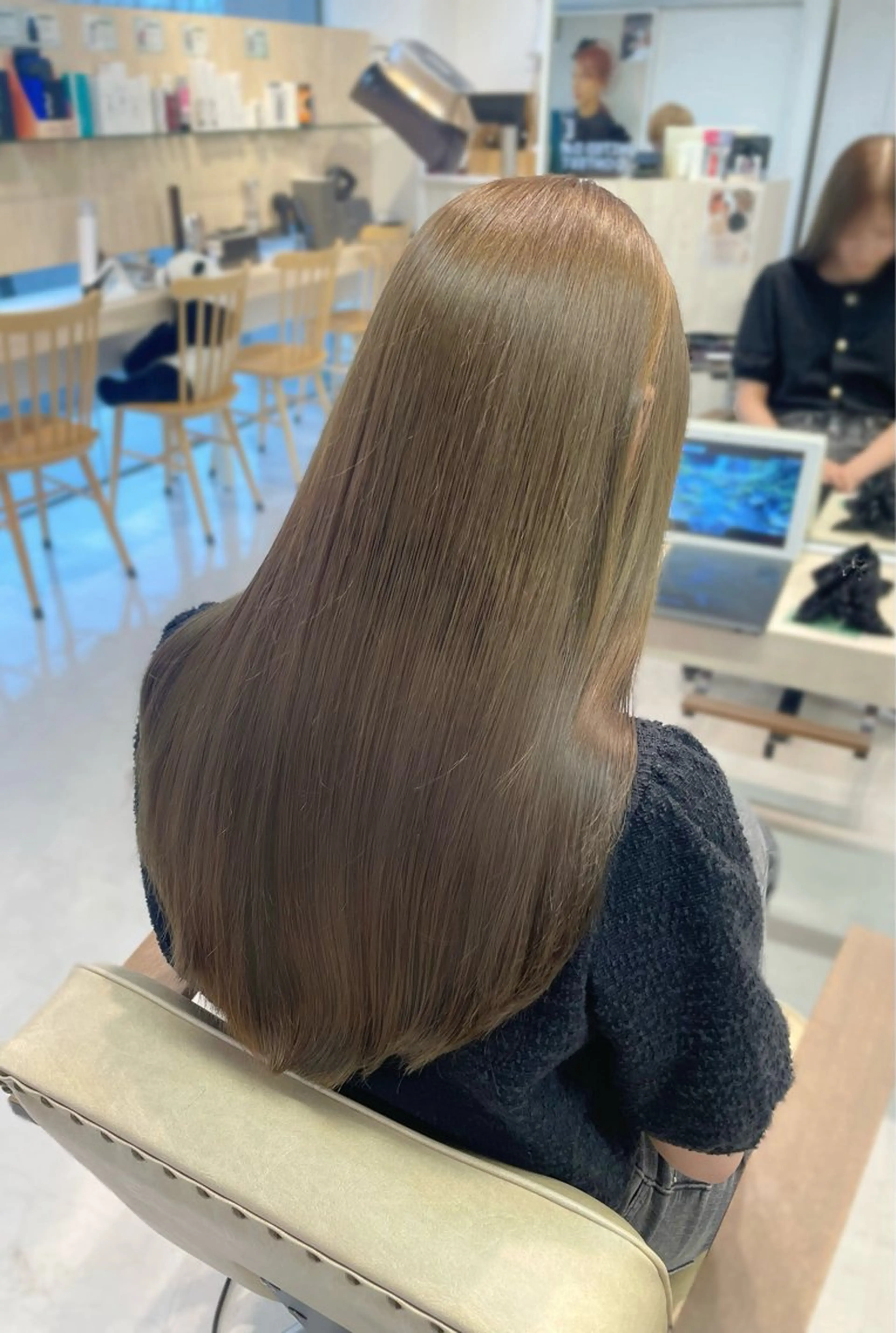 《12月限定🎄》ブリーチなしWカラー × 美眉パーマの写真