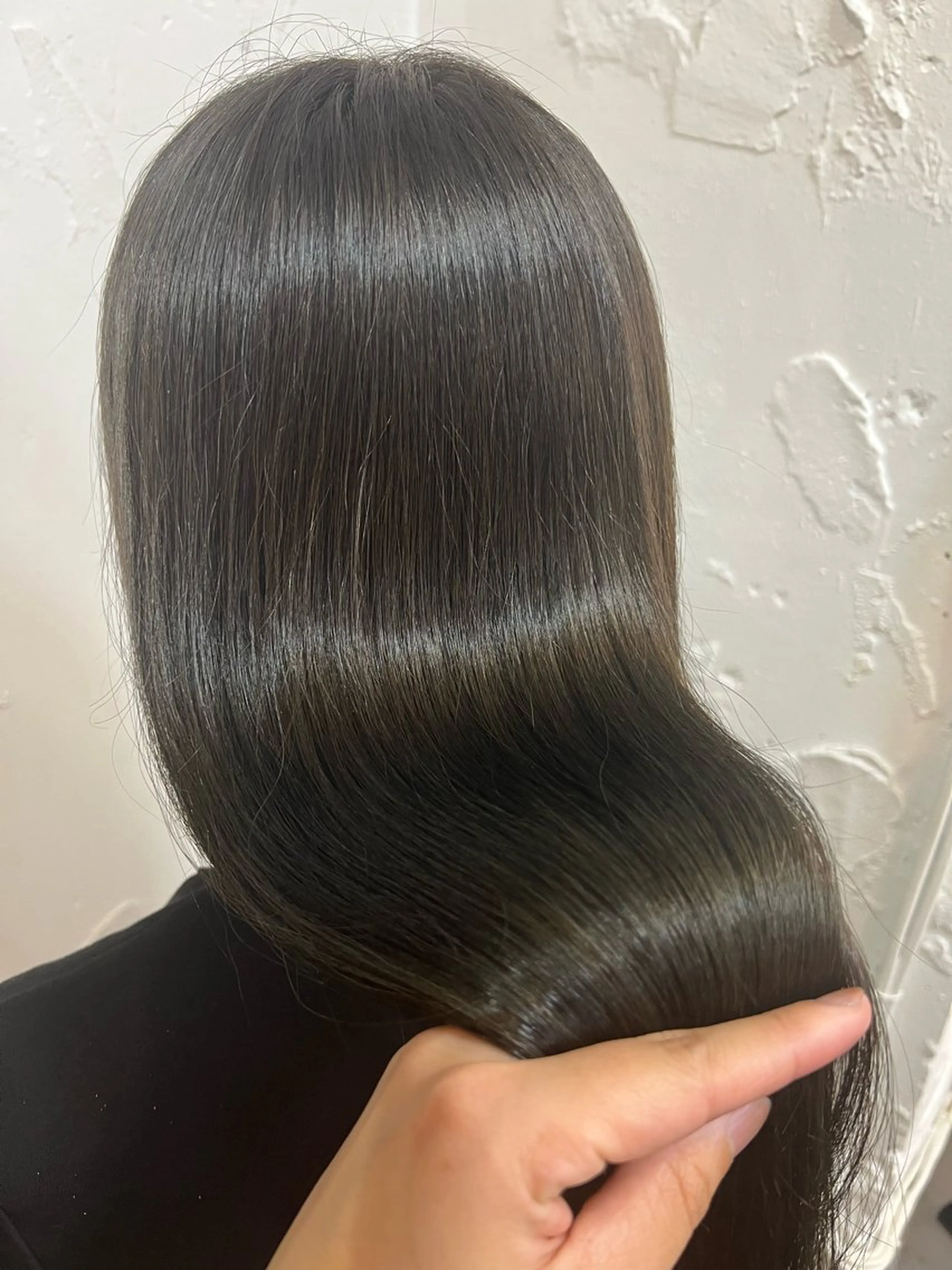 ロング カラー 若泉 瀬菜のヘアスタイル