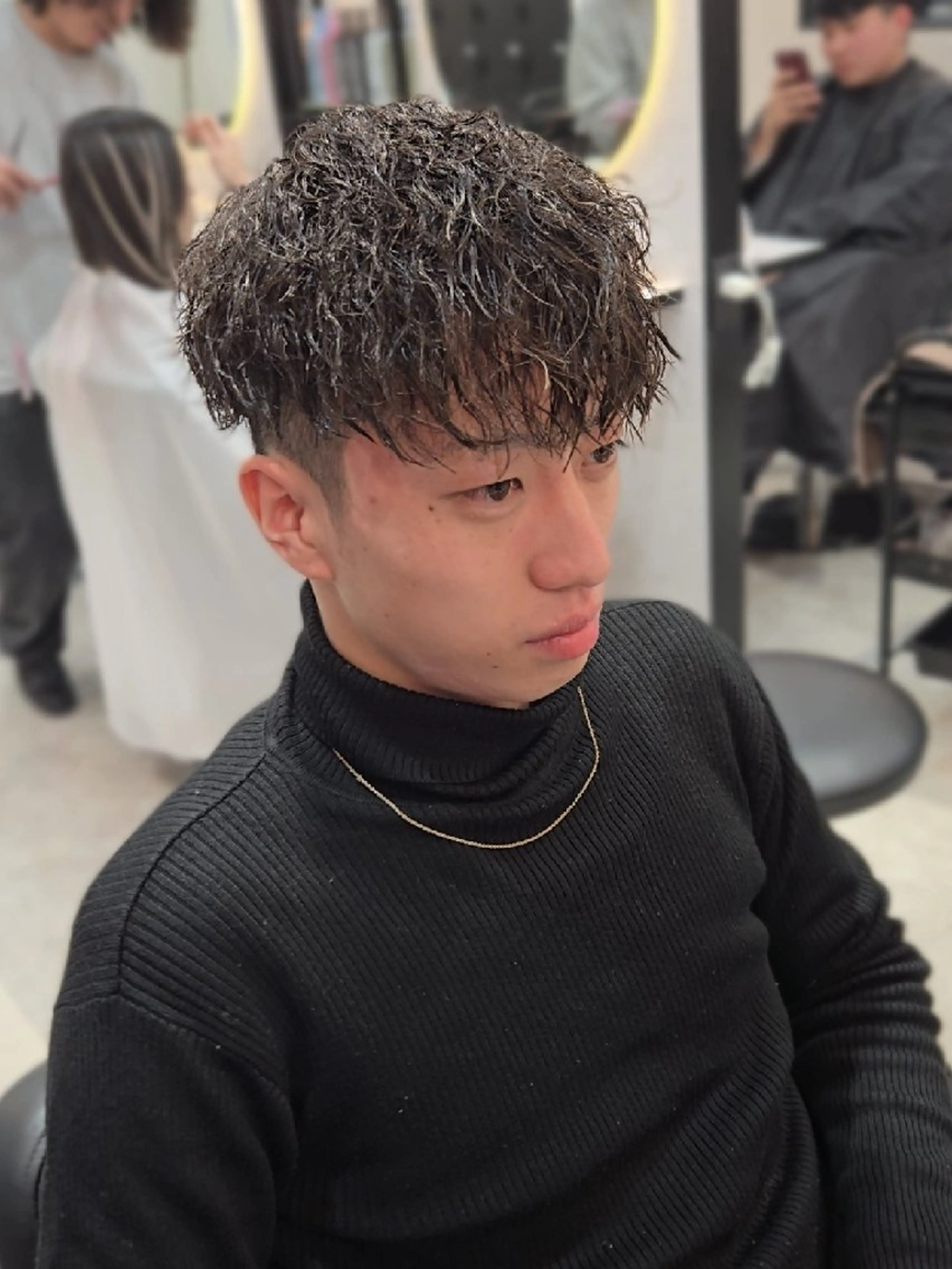 メンズ パーマ ミディアム ミディアムパーマ マッシュ メンズパーマ メンズツイストパーマ ツイストパーマ カット パーマ ヘアセット Lapis 名古屋駅前店所属・LEN名古屋/パーマ 海外ヘア/メンズ特化のヘアスタイル