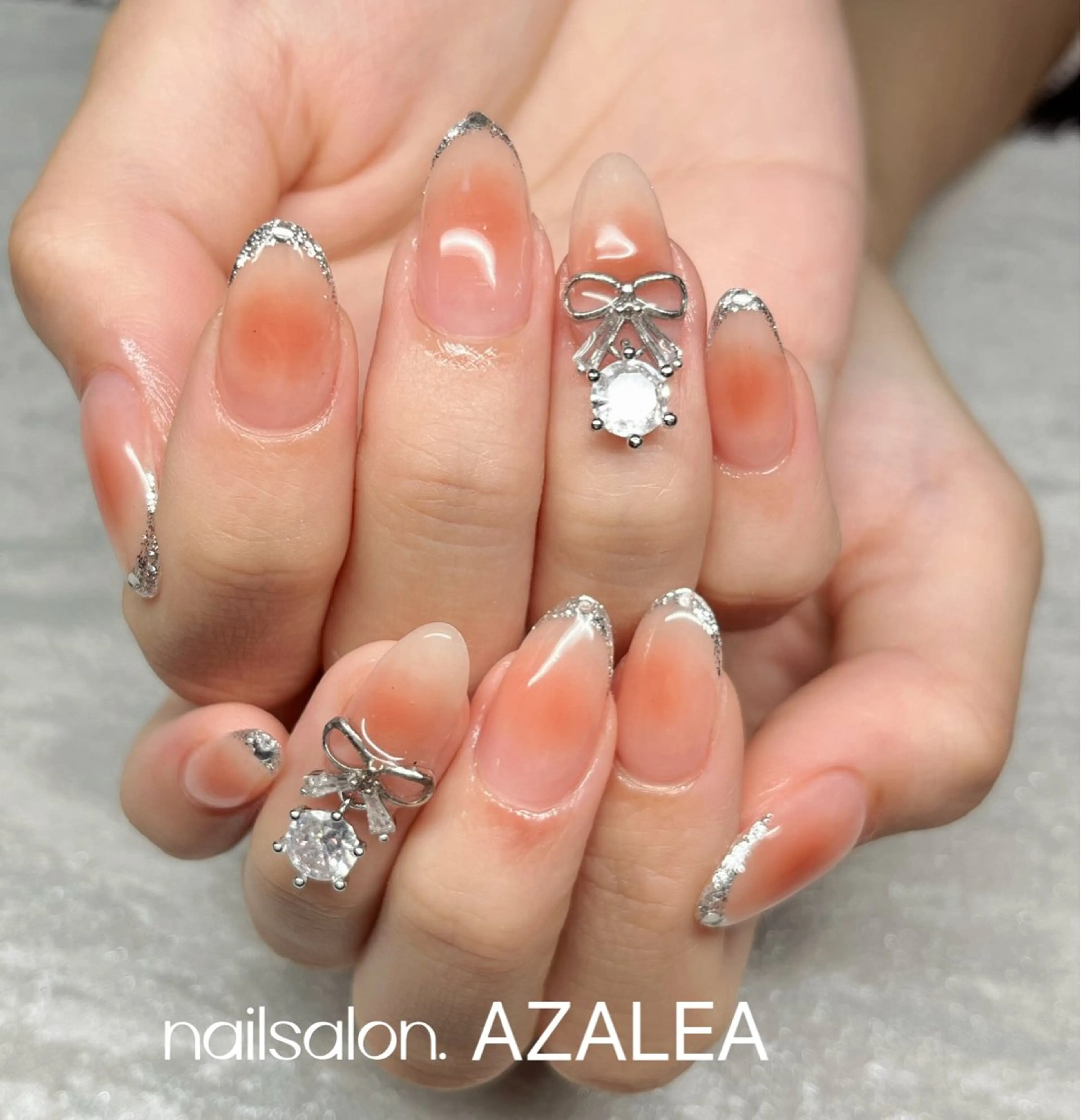 ネイル リボン R inのネイルデザイン