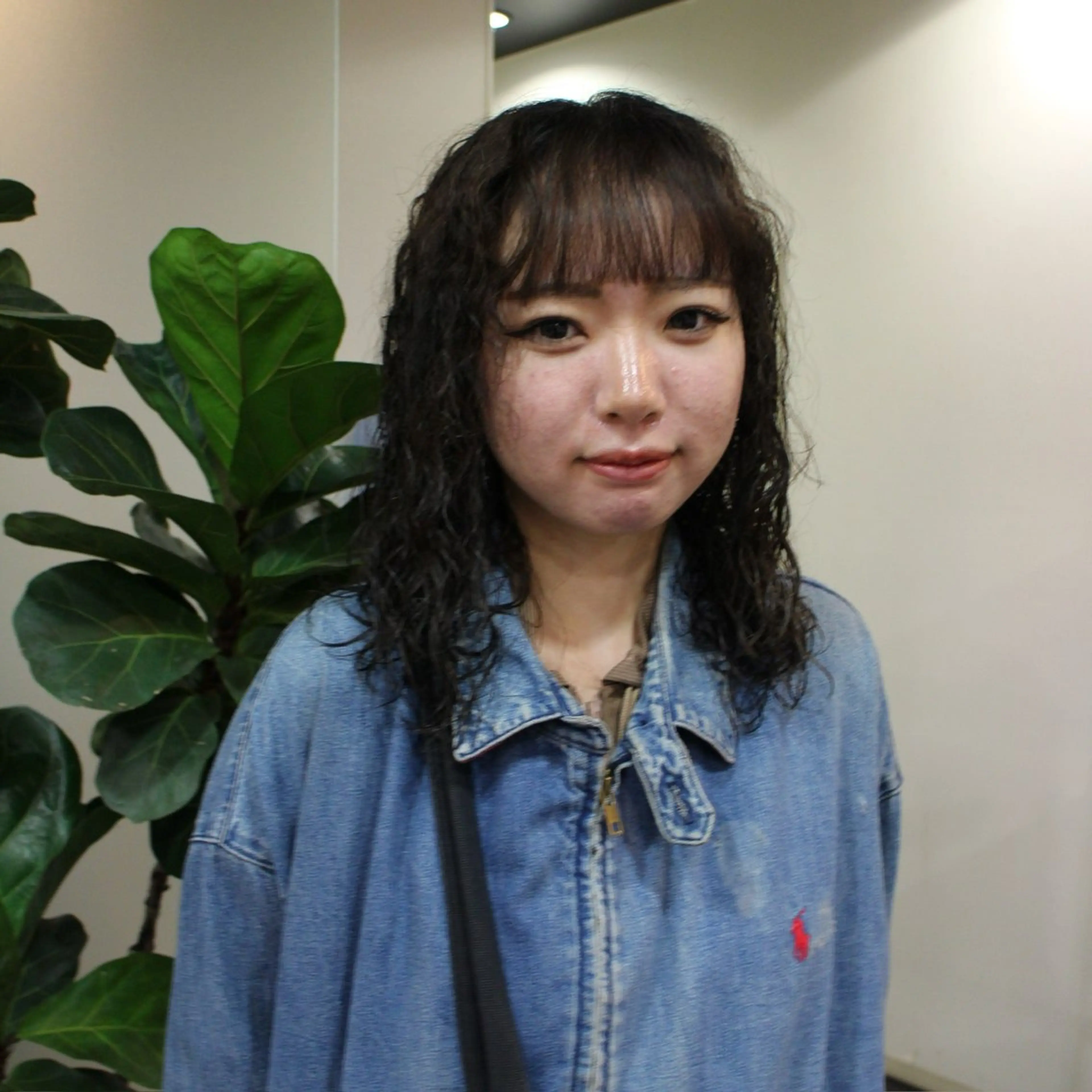 セミロング カラー パーマ セミロングパーマ ブリーチ 縮毛矯正 カーリーパーマ/ 透明ｶﾗｰ/MIKUのヘアスタイル