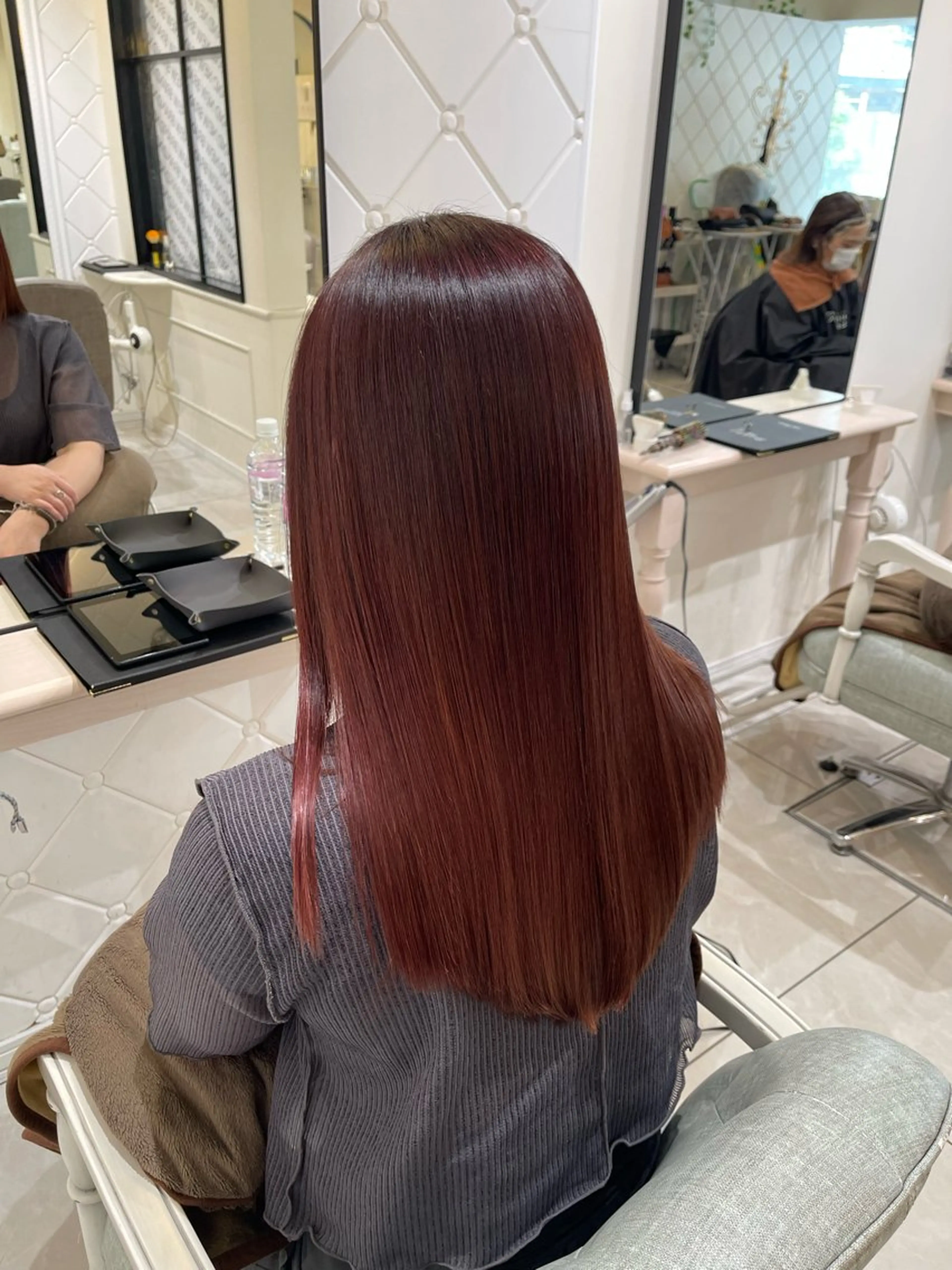 ロング カラー 濱田輝レイヤー 韓国風 ハイトーンのヘアスタイル