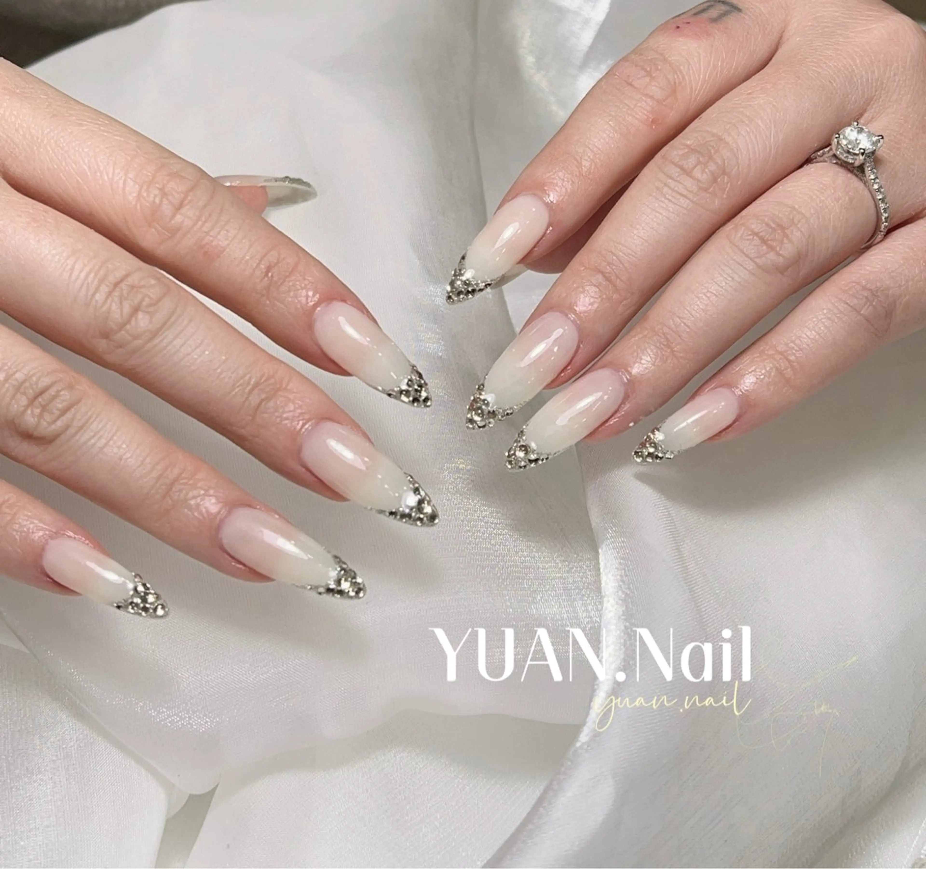 ミディアム ハンドネイル YUAN. Nailのネイルデザイン