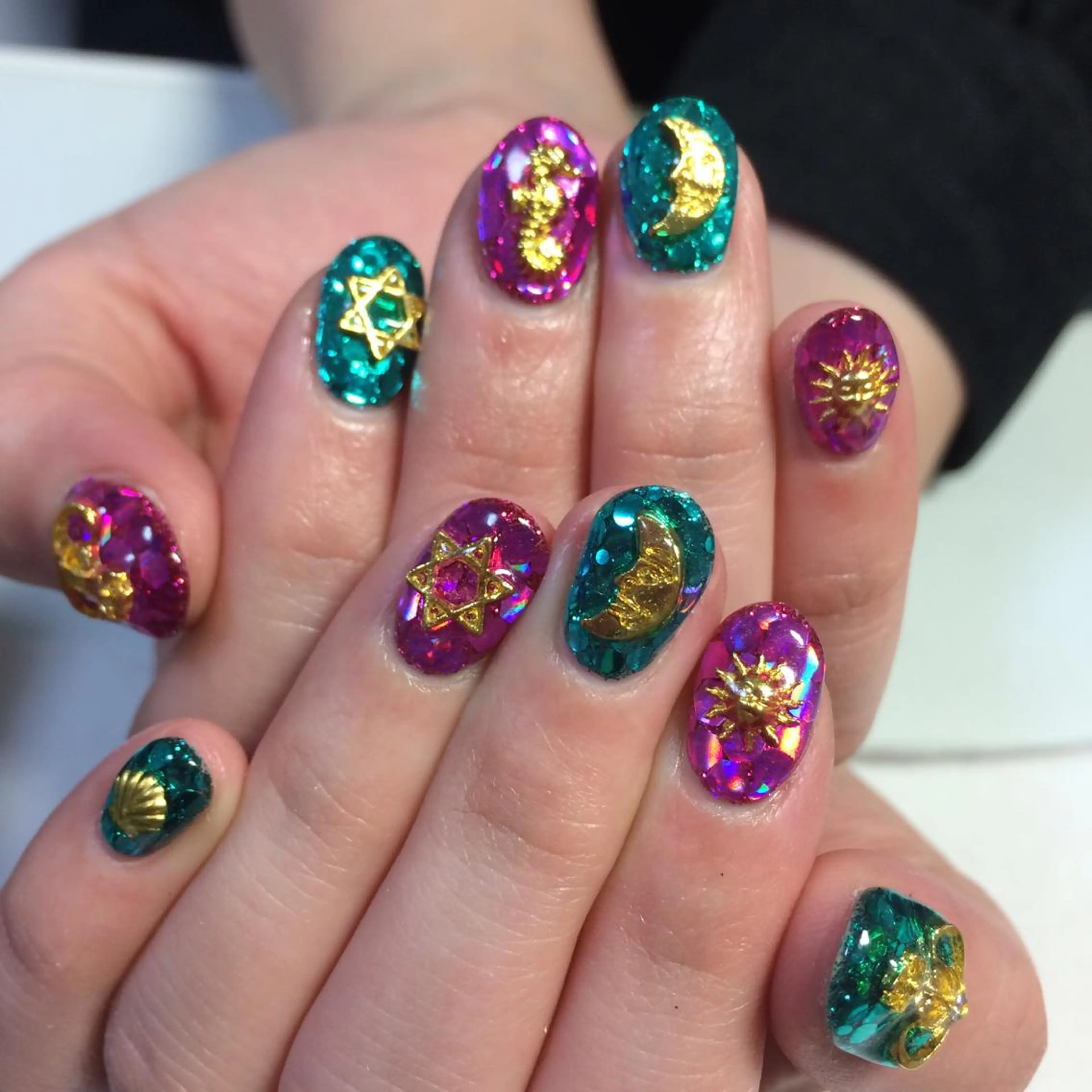 ネイル VIOLUS所属・VIOLUS 関目のネイルデザイン