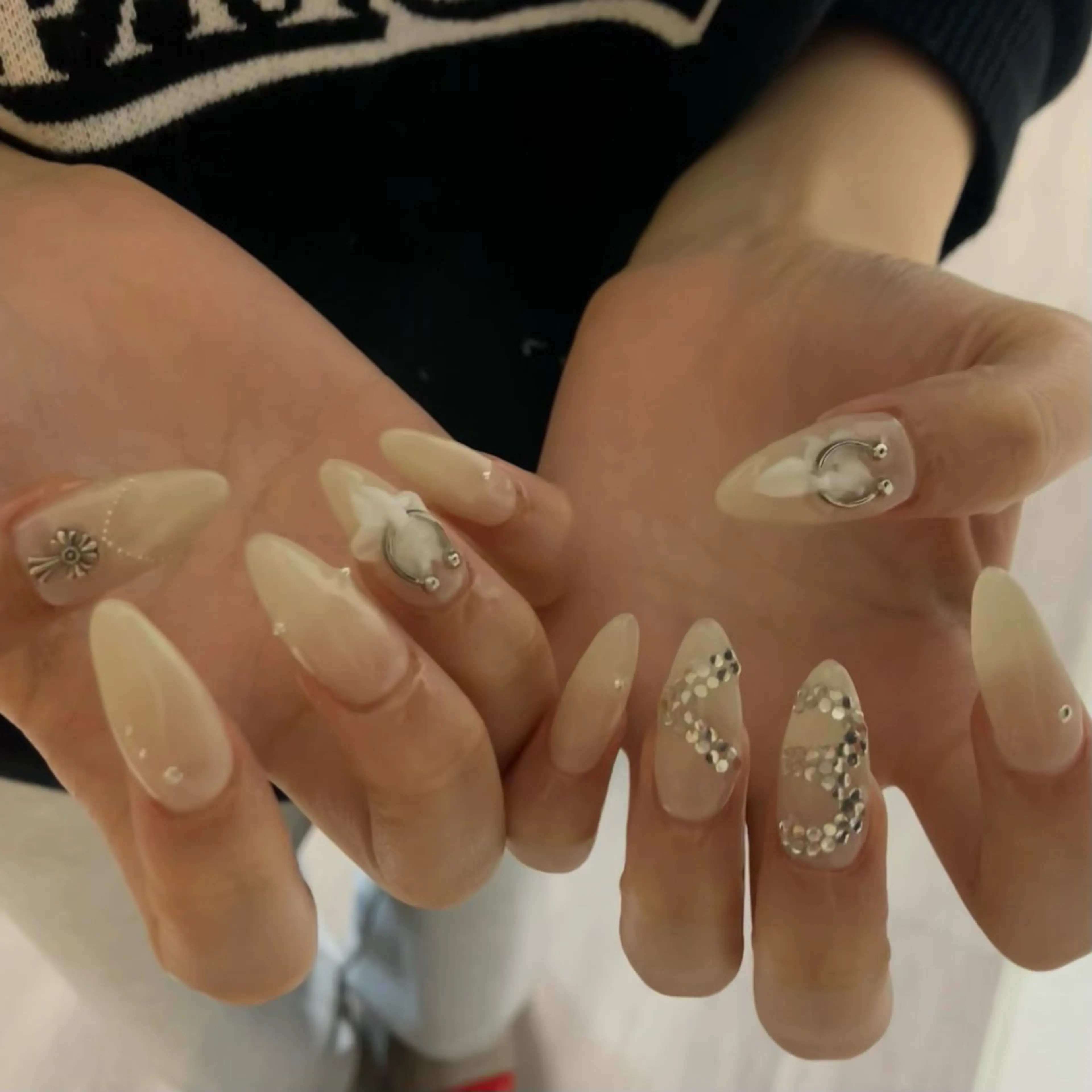 ネイル ハンドネイル neinei ☆キラネイル高円寺☆のネイルデザイン