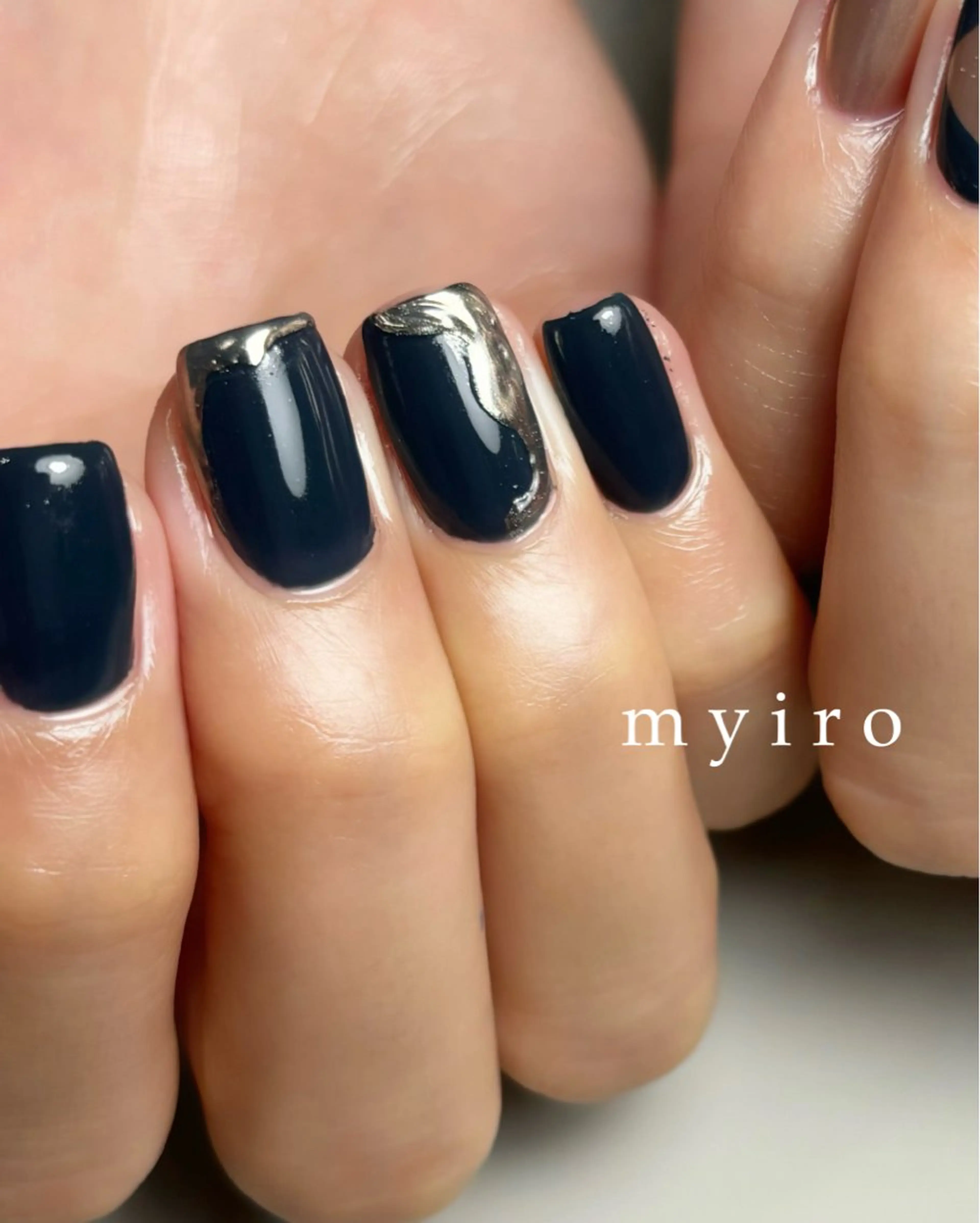 ネイル アートネイル ミラーネイル ワンカラーネイル myiro【マイロ】 林のネイルデザイン