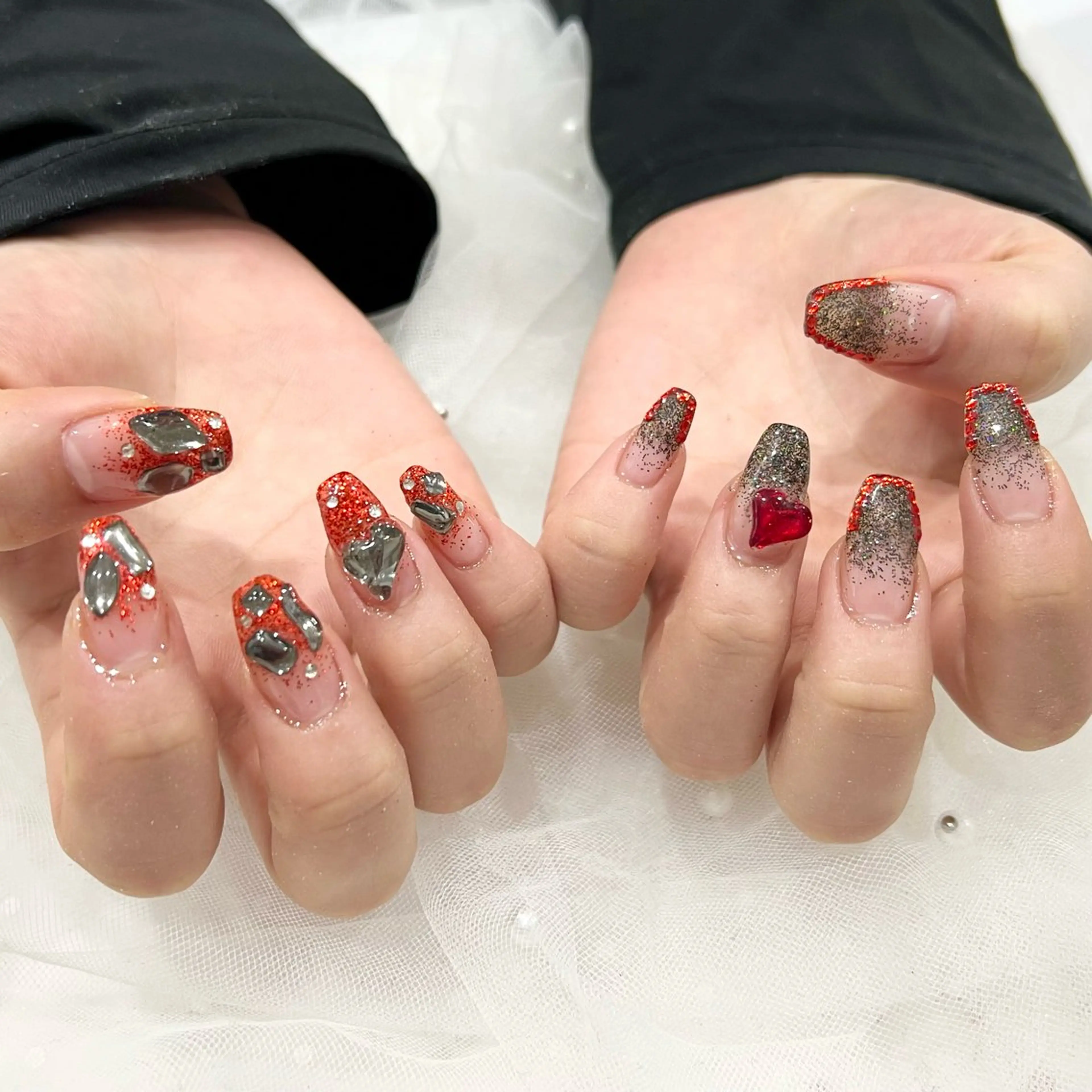 ネイル グラデーション ラメ(グリッター) ラメグラデーション 🧡Shine船橋 鳴海🧡のネイルデザイン