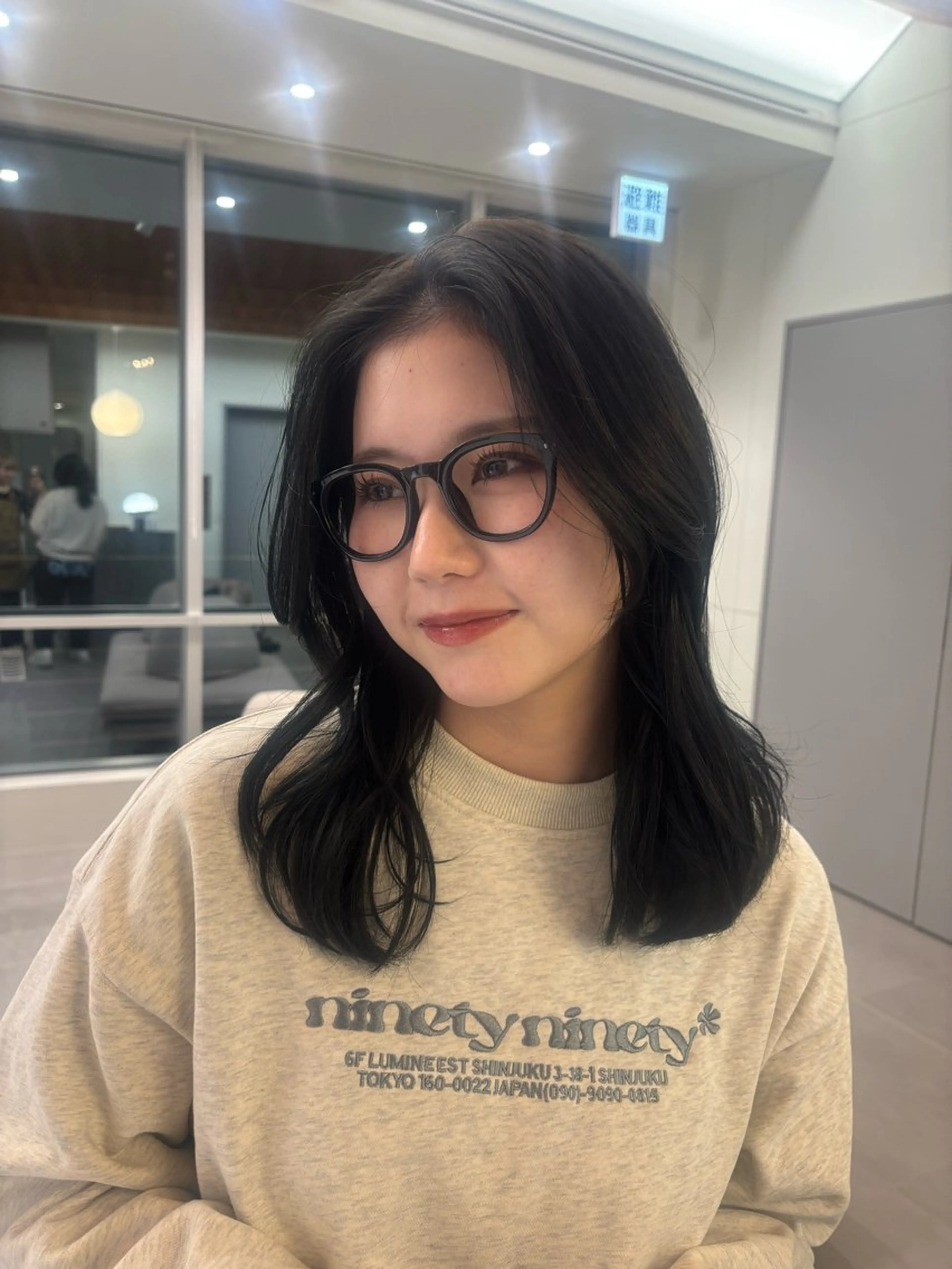 カラー 黒髪 ブルーカラー ブルーブラック ヘアカラー カラーモデル 🪐Sena⭐️のヘアスタイル