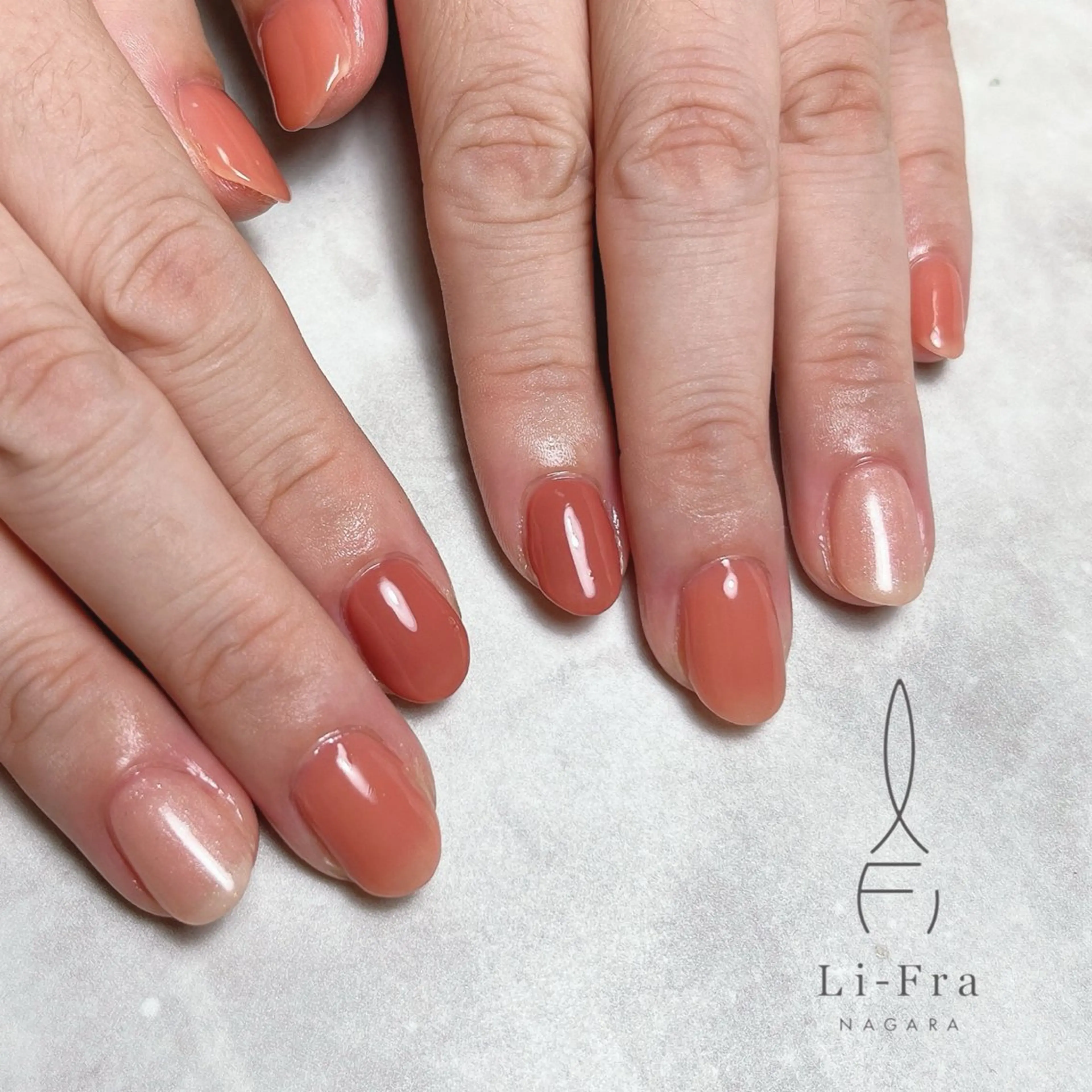 ネイル ワンカラーネイル シンプルネイル Li-Fra 神野さやのネイルデザイン