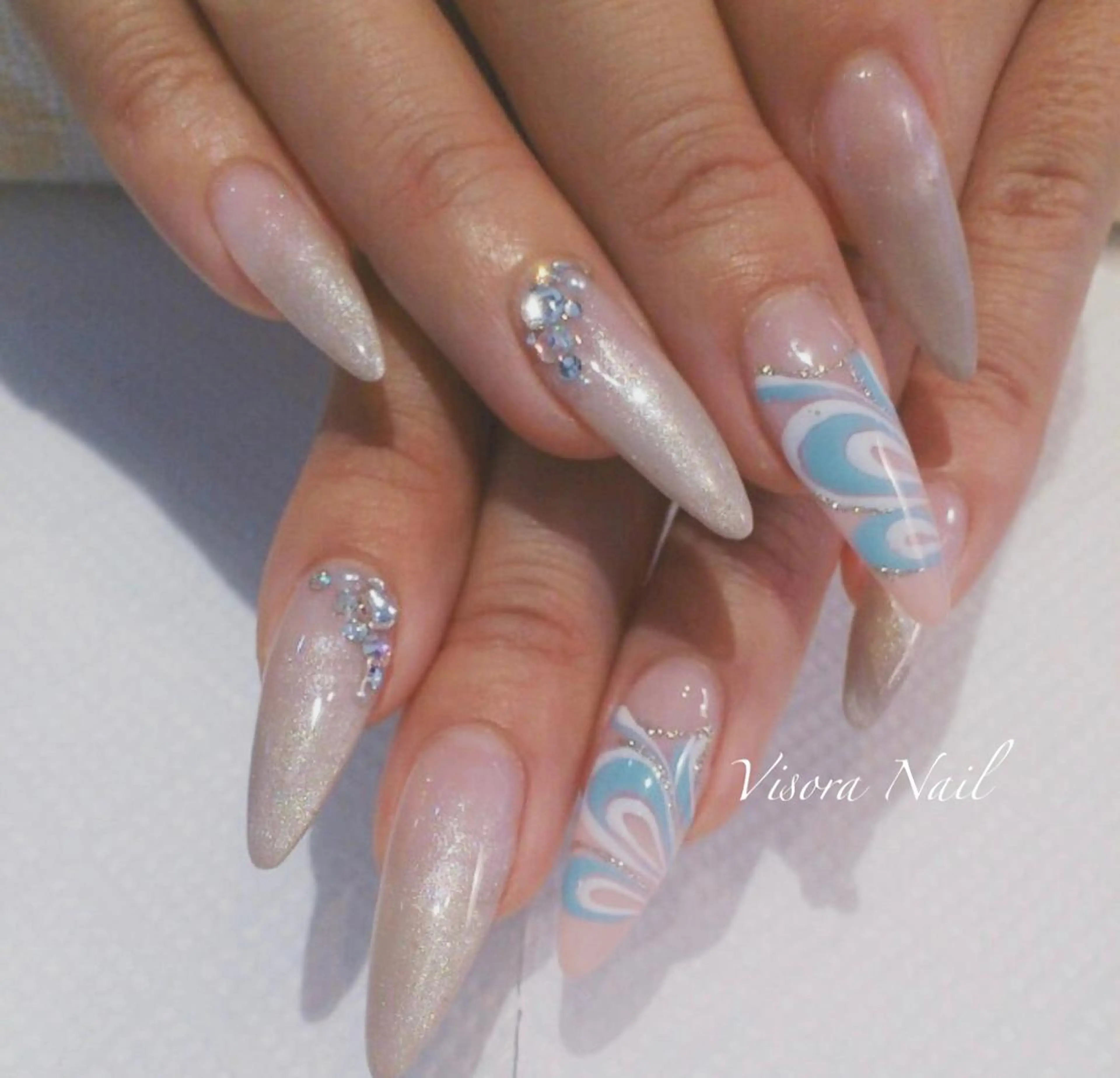 ネイル ハンドネイル 美SORA ～ｳﾞｨｿﾗ～のネイルデザイン